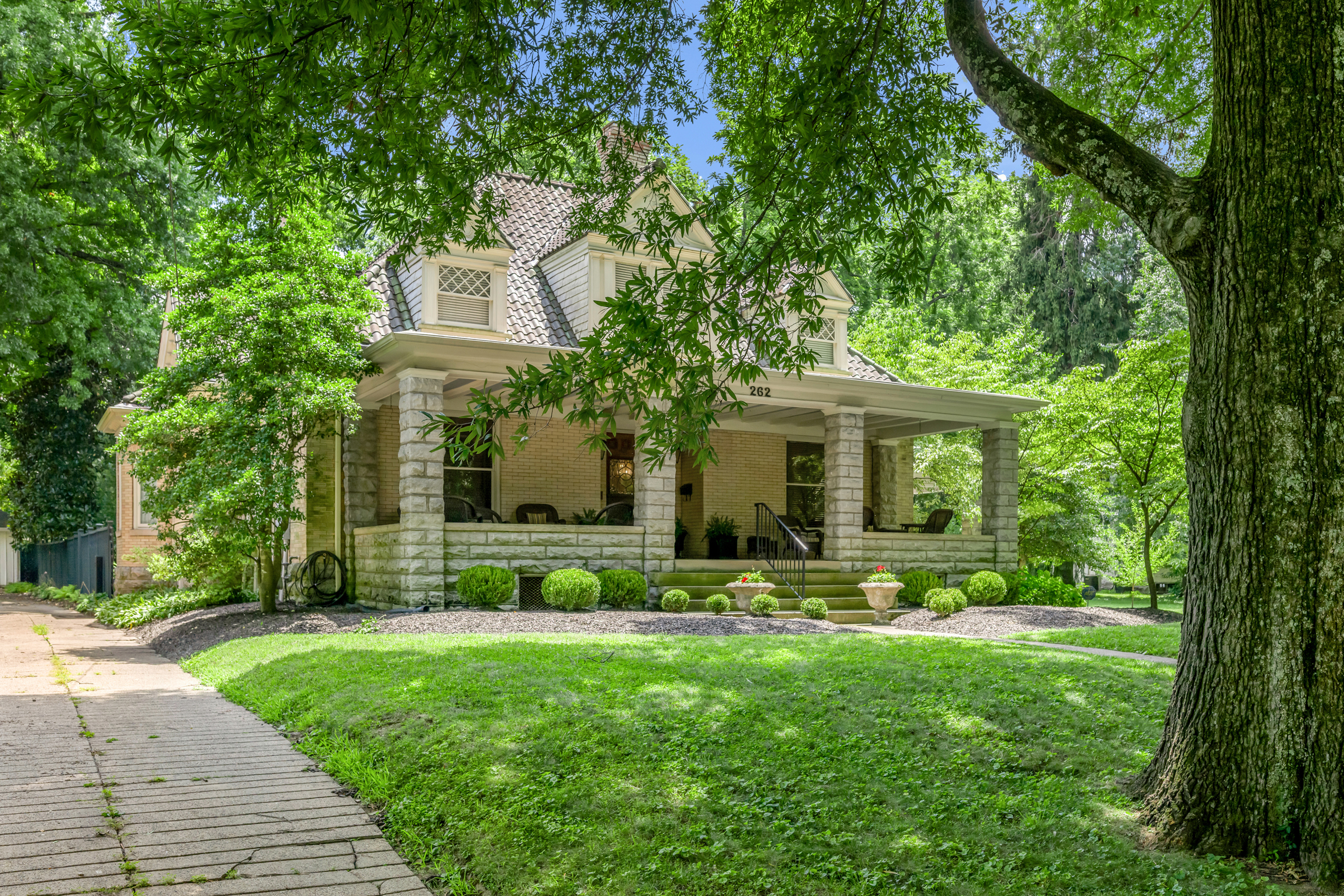  262 S Ashland Avenue - 物件實景