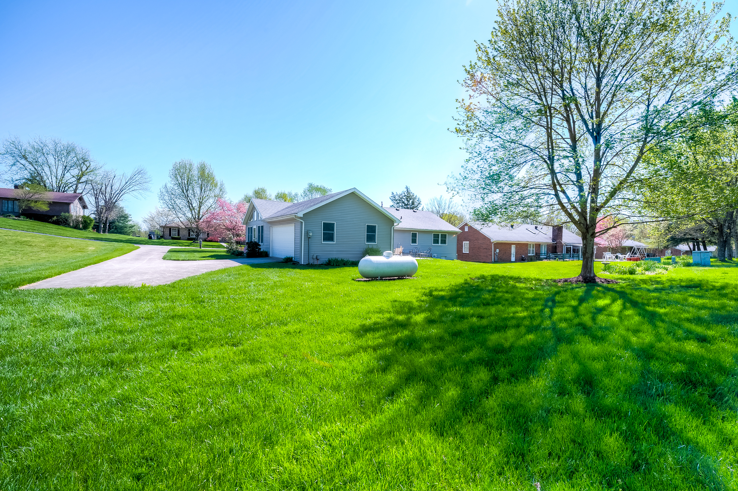  2033 Longview Drive - 物件實景