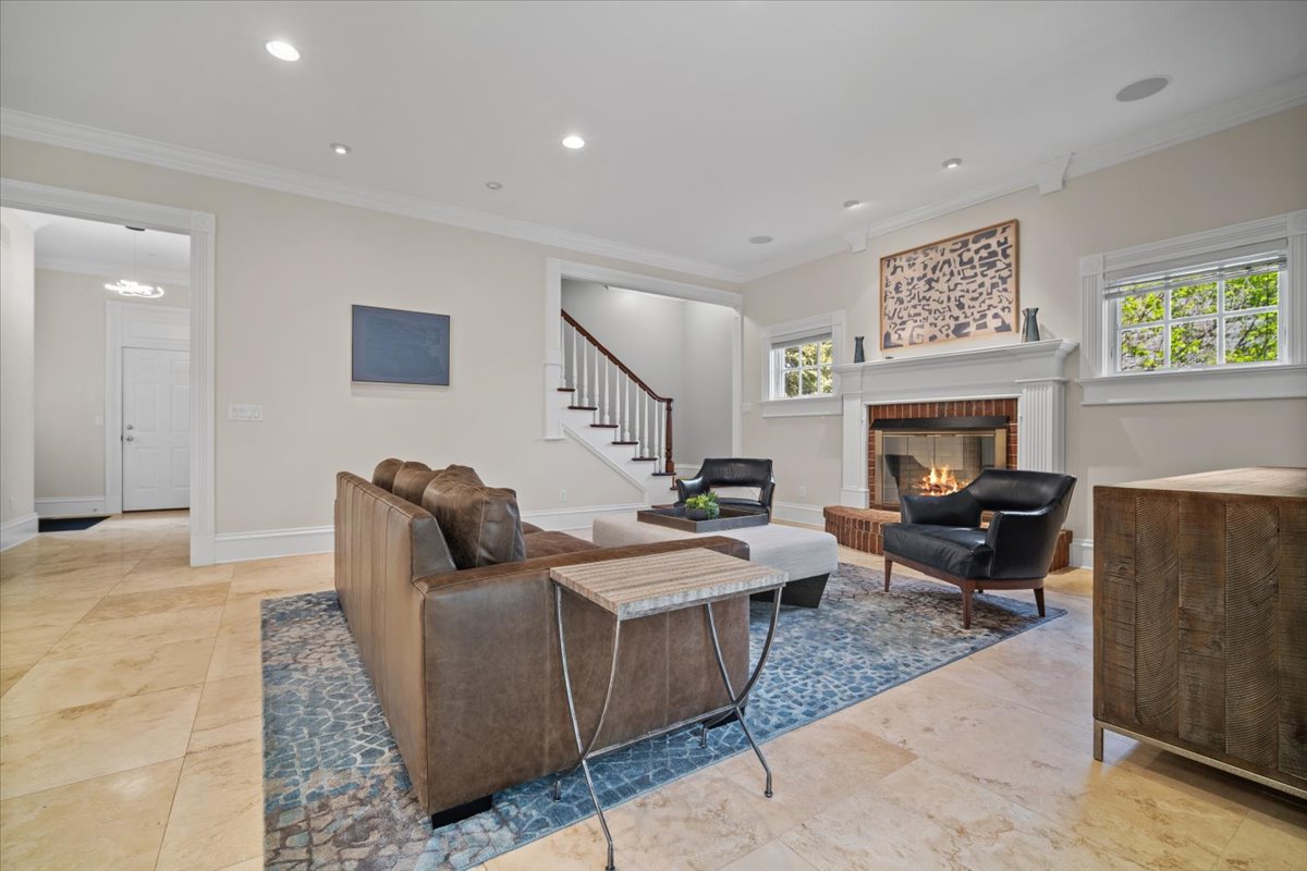 Bloomington, Illinois, 61704, United States, 4 Bedrooms Bedrooms, ,7 BathroomsBathrooms,Residential,For Sale,1941288