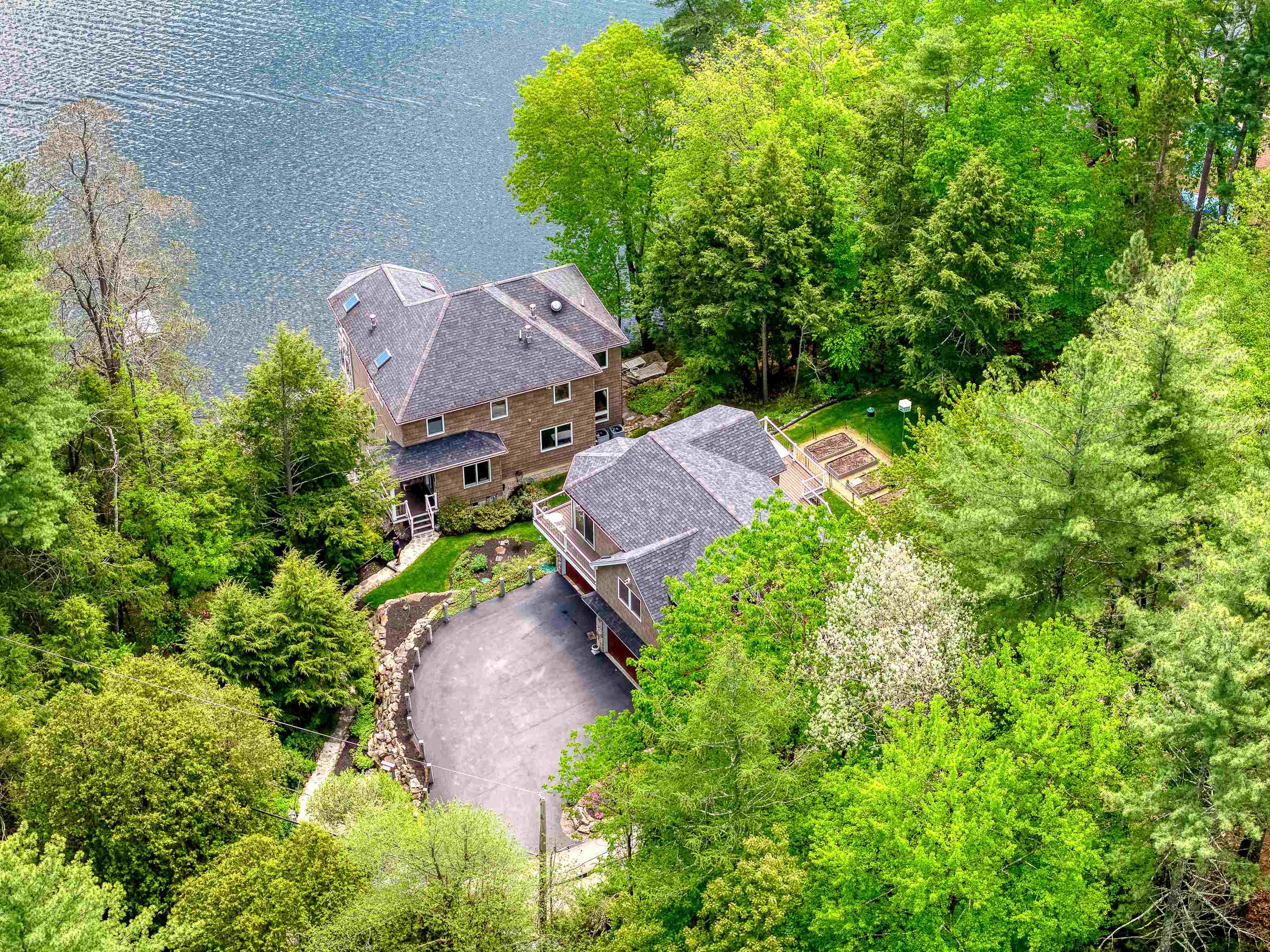 Windham, New Hampshire, 03087, United States, 4 Bedrooms Bedrooms, ,3 BathroomsBathrooms,Residential,For Sale,1824064