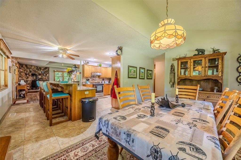 Urbana, Missouri, 65767, United States, 5 Bedrooms Bedrooms, ,4 BathroomsBathrooms,Residential,For Sale,1851017