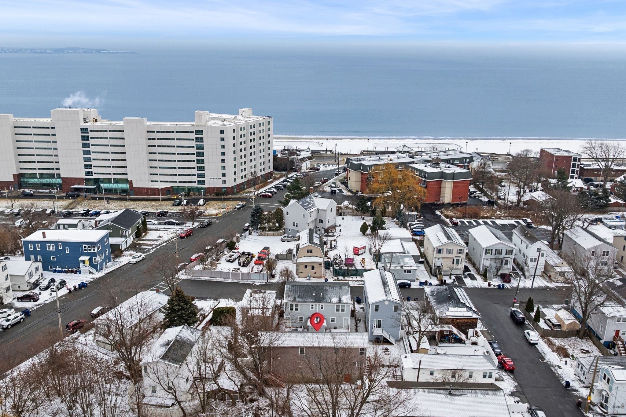 Revere, Massachusetts, 02151, United States, 2 Bedrooms Bedrooms, ,3 BathroomsBathrooms,Residential,For Sale,2008626