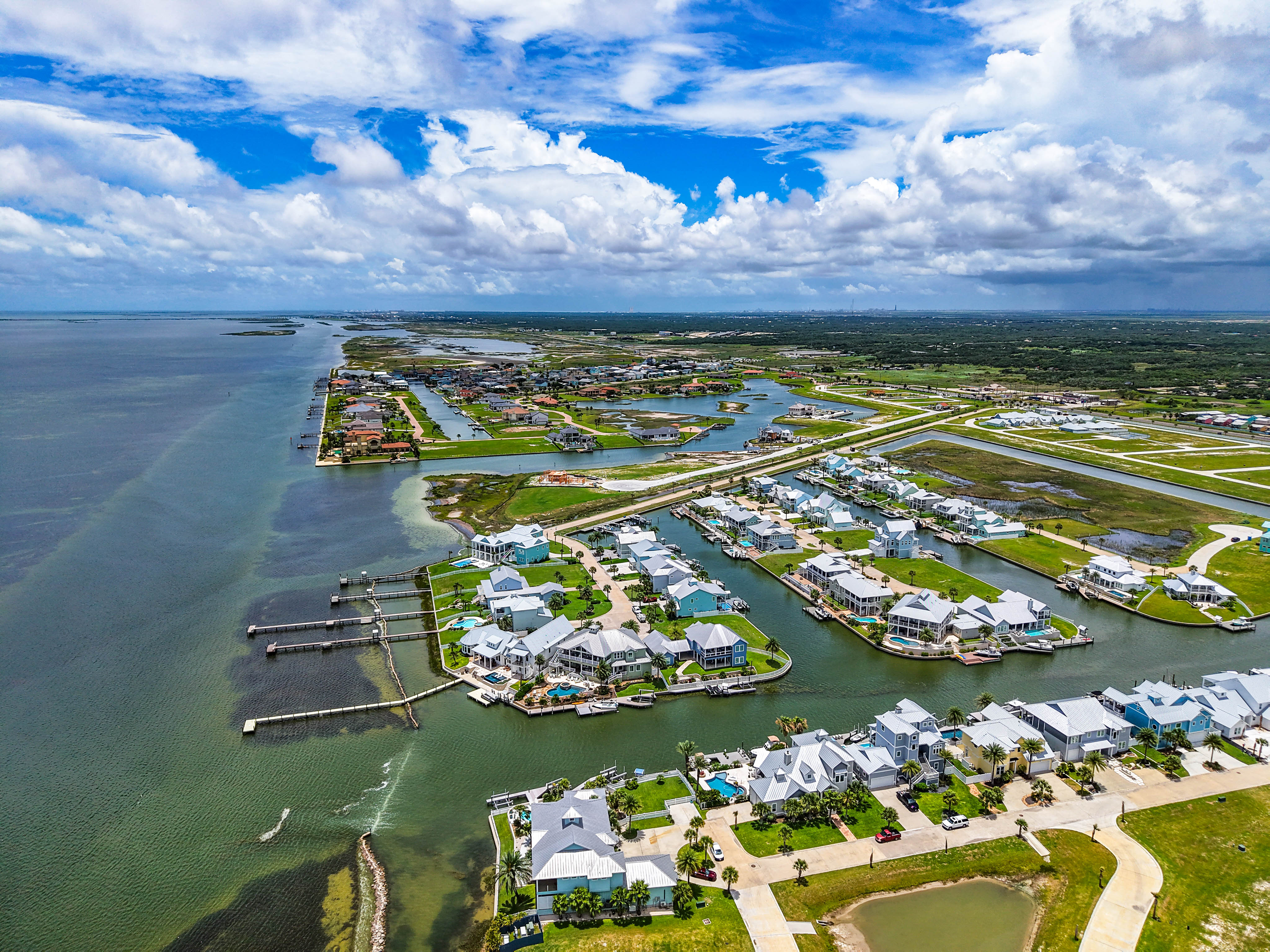  Scenic Rockport Canal-Front Lot - 物件實景