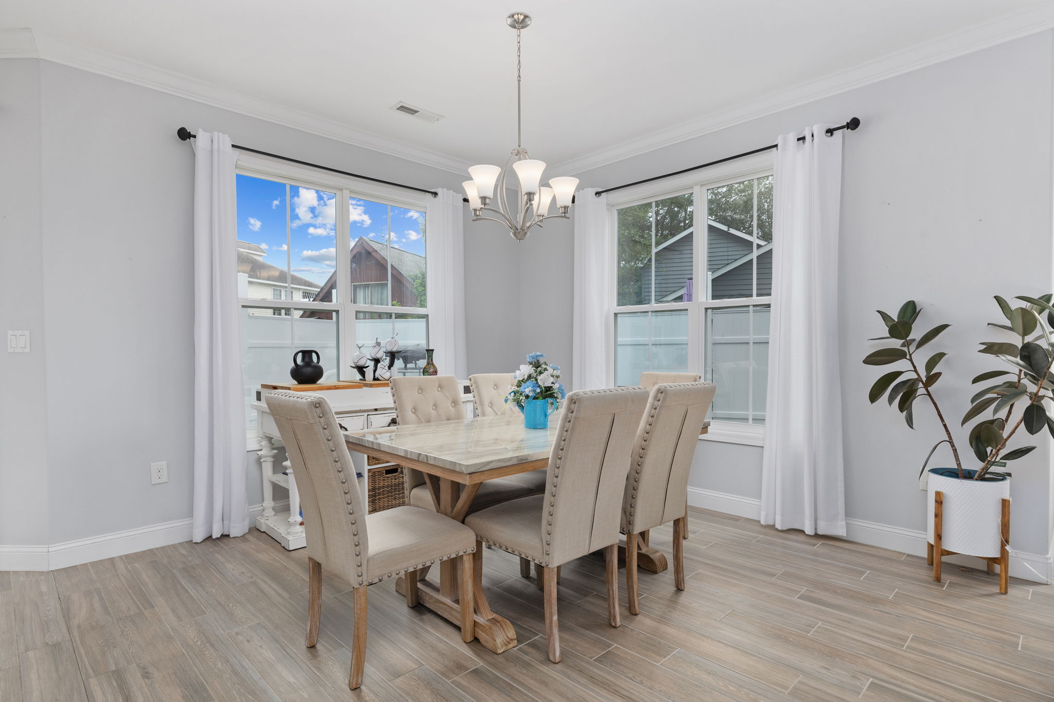 North Myrtle Beach, South Carolina, 29582, United States, 4 Bedrooms Bedrooms, ,3 BathroomsBathrooms,Residential,For Sale,1979525