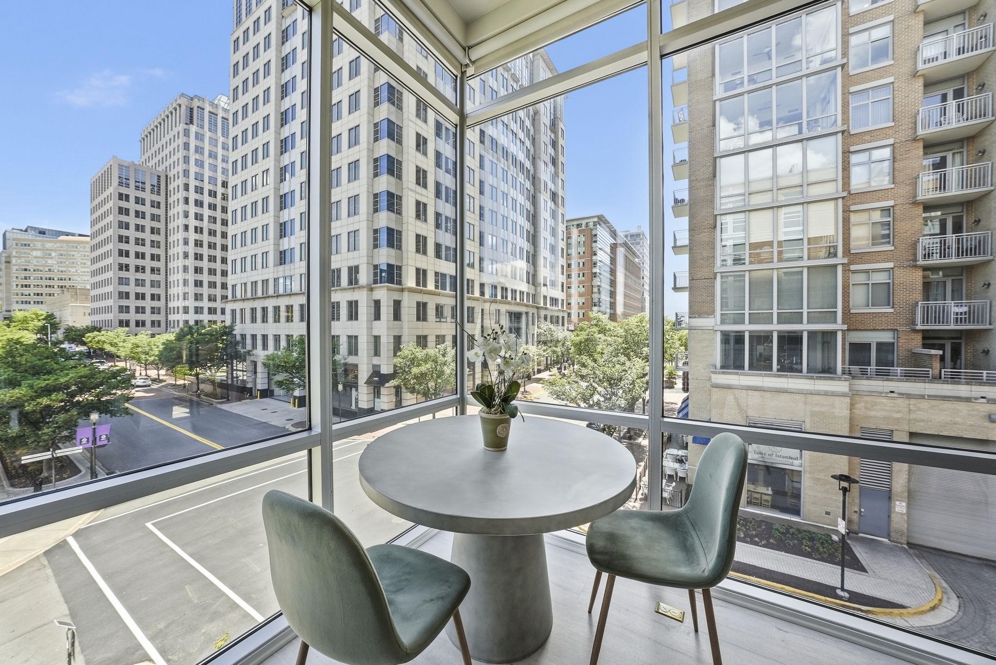 12025 New Dominion Parkway, Reston, VA, 20190 - 物件實景
