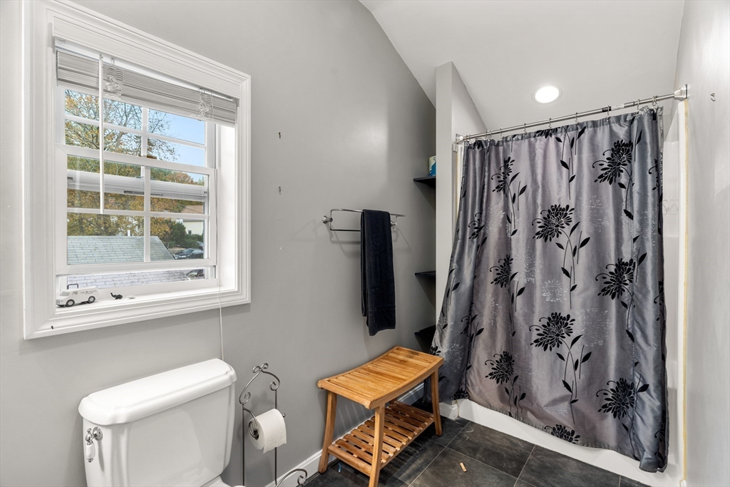 Swampscott, Massachusetts, 01907, United States, 4 Bedrooms Bedrooms, ,2 BathroomsBathrooms,Residential,For Sale,1989409