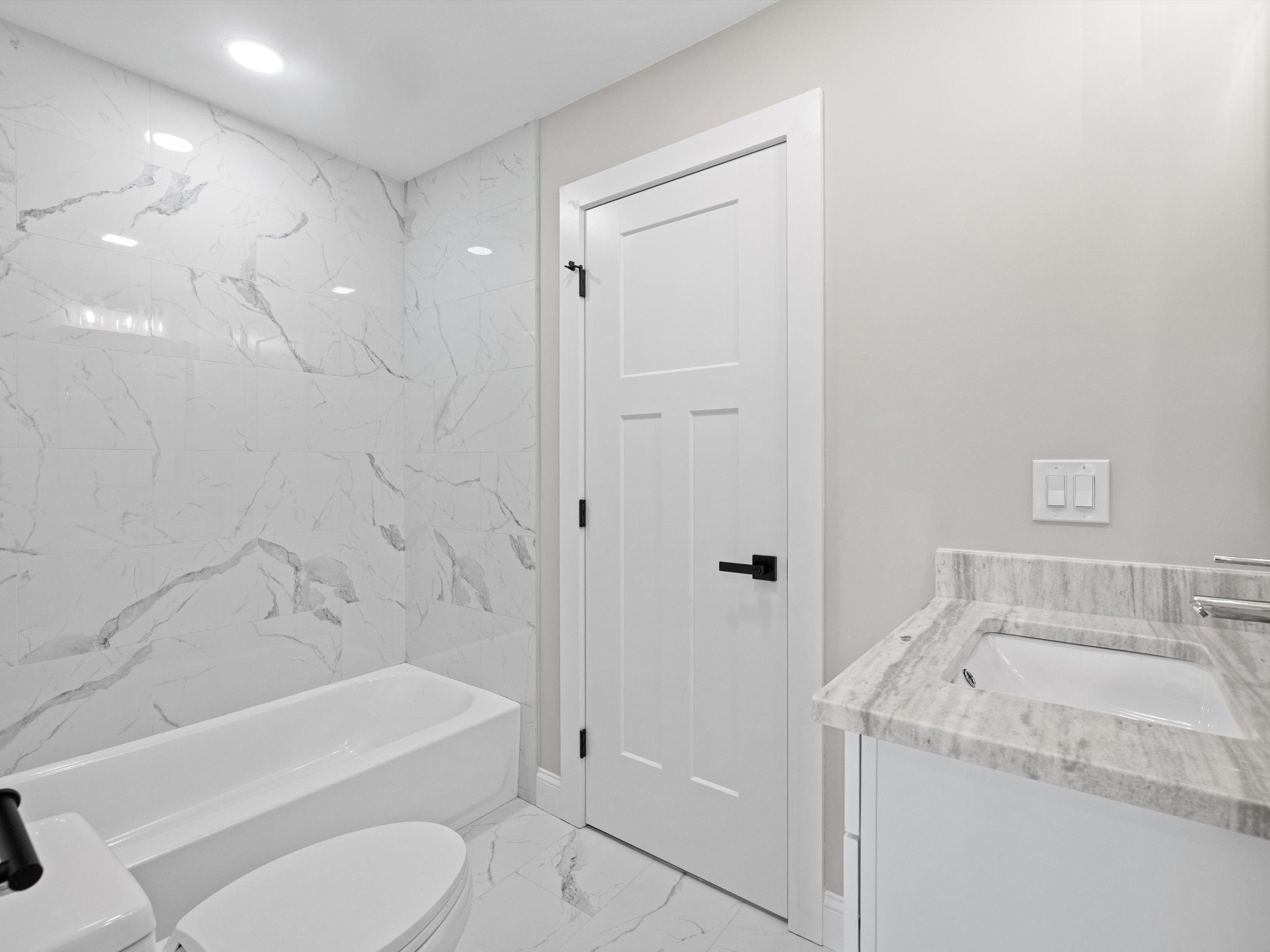  10 Falcon Drive, Shrewsbury, MA 01545 - 物件實景