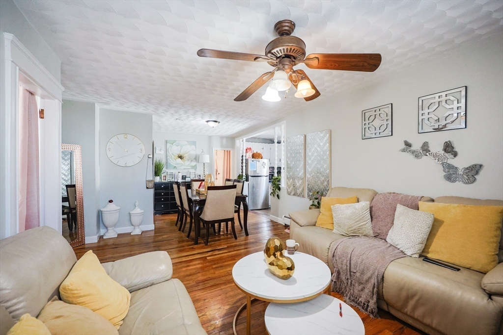 Fall River, Massachusetts, 02720, United States, 6 Bedrooms Bedrooms, ,3 BathroomsBathrooms,Residential,For Sale,1992574