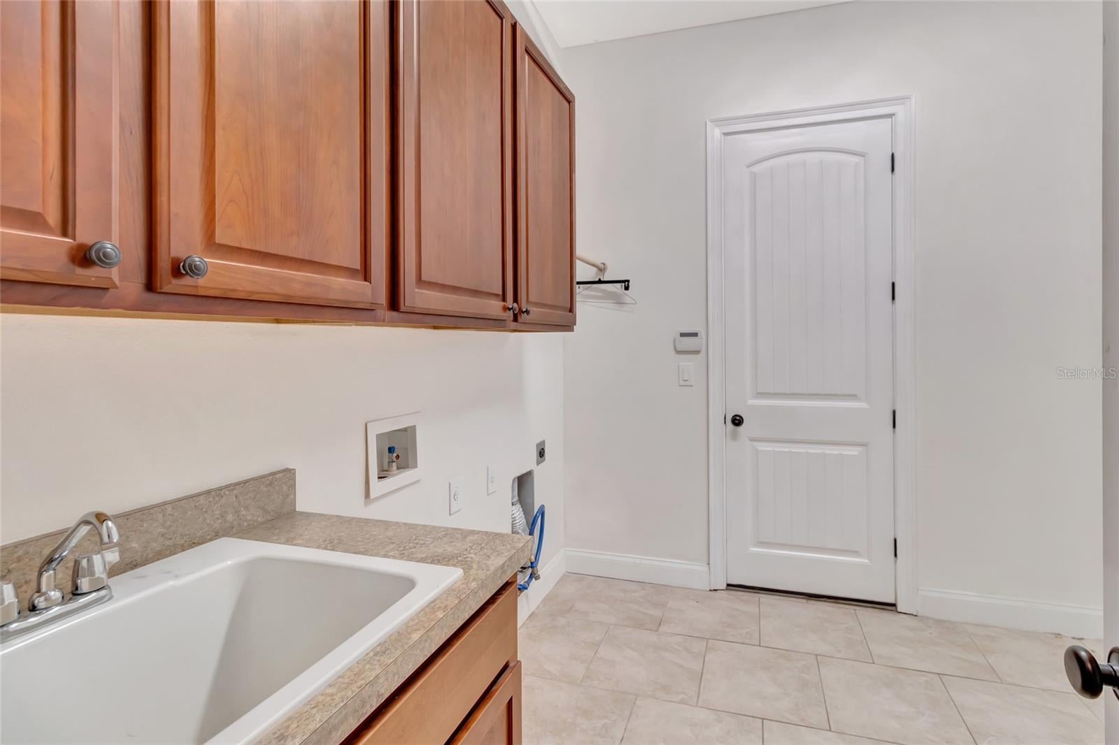 GROVELAND, Florida, 34736, United States, 4 Bedrooms Bedrooms, ,4 BathroomsBathrooms,Residential,For Sale,1917784