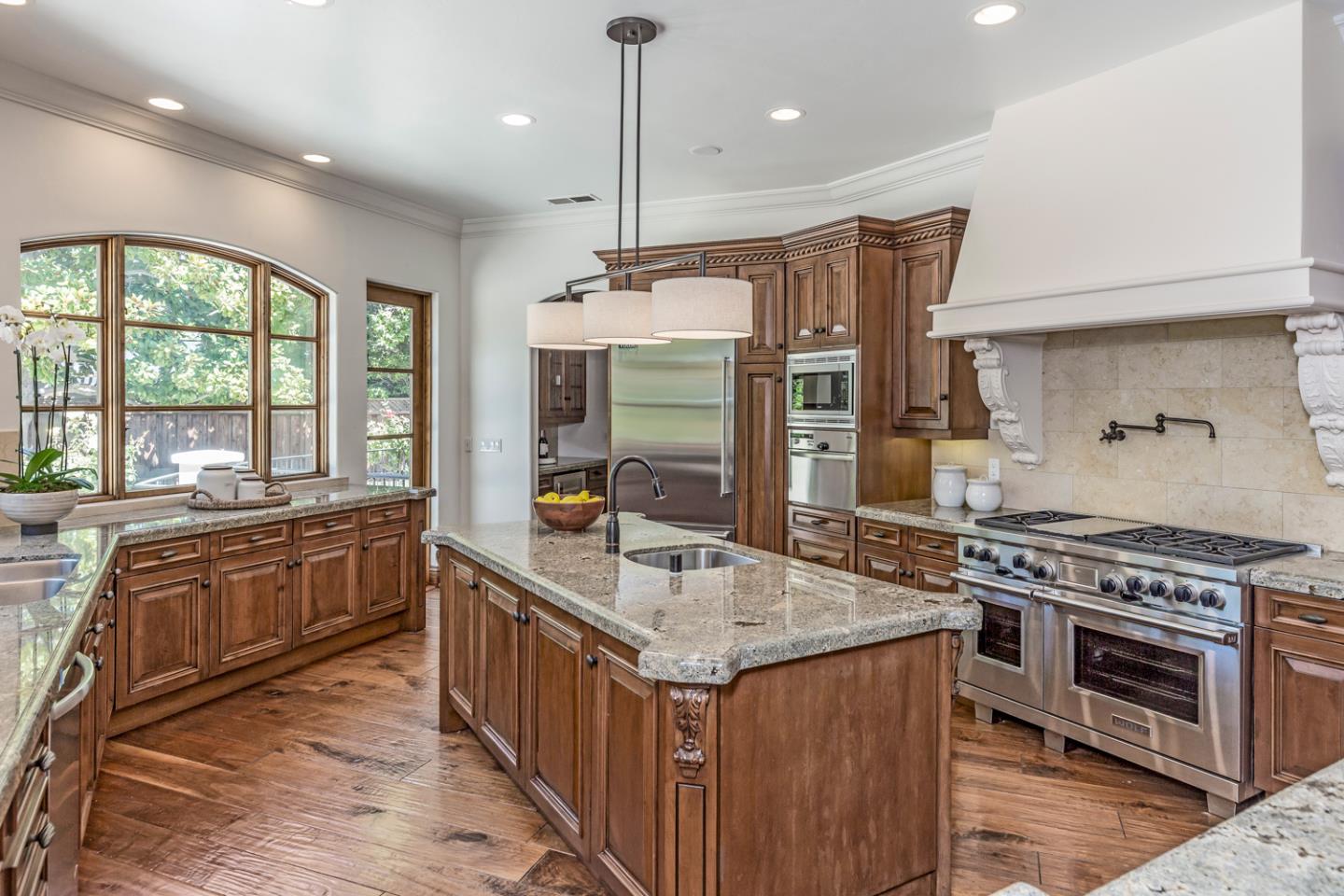 Menlo Park, California, 94025, United States, 5 Bedrooms Bedrooms, ,7 BathroomsBathrooms,Residential,For Sale,1941806