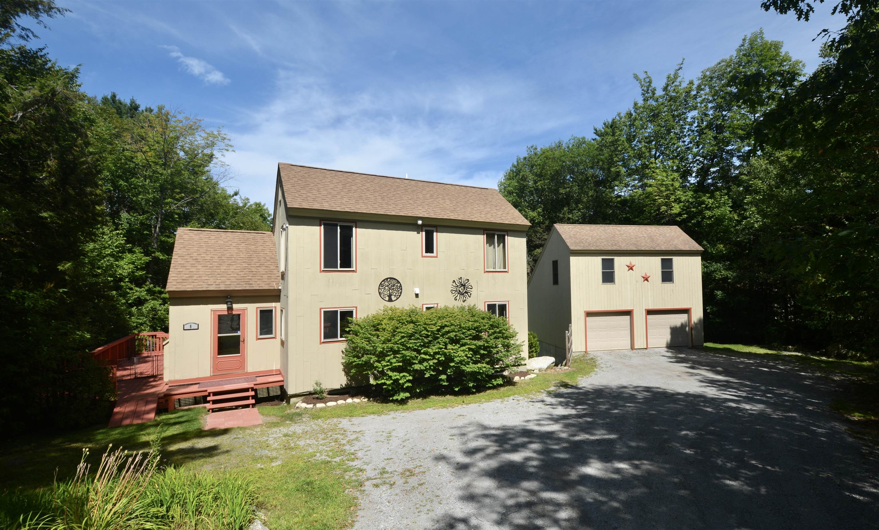 Grantham, New Hampshire, 03753, United States, 3 Bedrooms Bedrooms, ,3 BathroomsBathrooms,Residential,For Sale,1927366