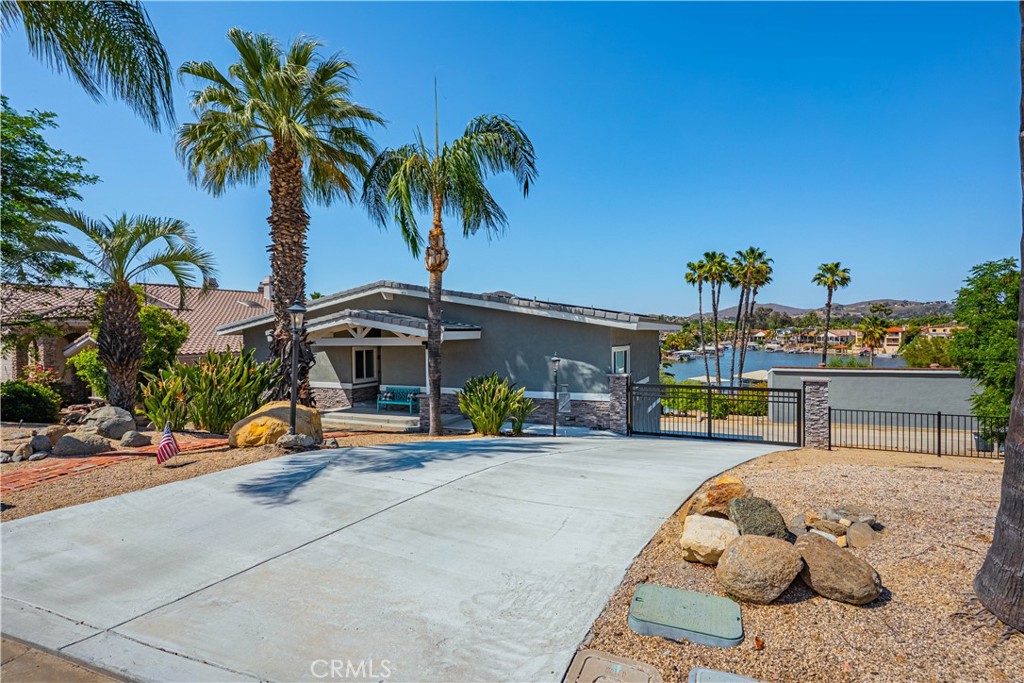 CANYON LAKE, California, 92587, United States, 3 Bedrooms Bedrooms, ,3 BathroomsBathrooms,Residential,For Sale,1827222