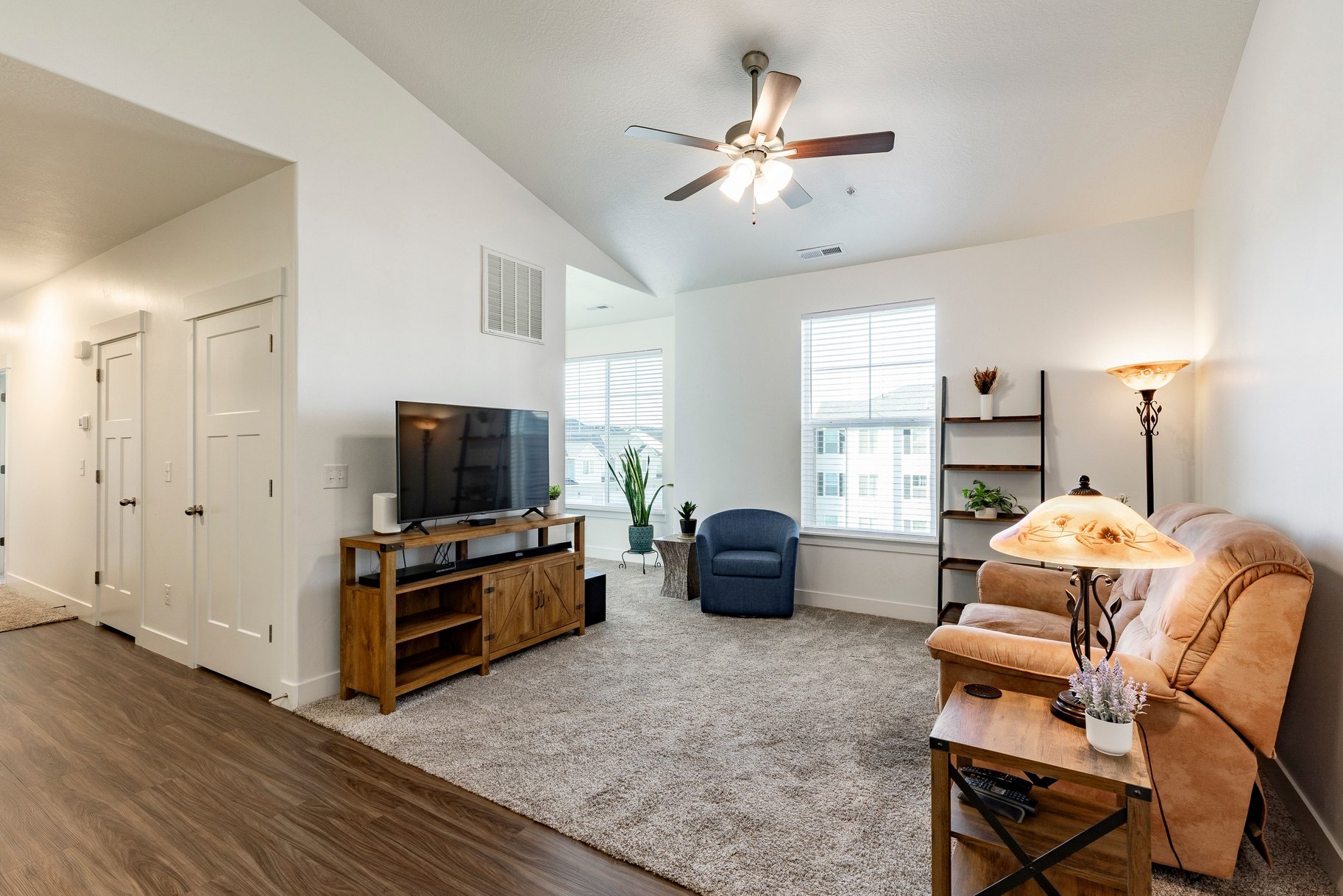  Top Floor Lehi Condo with Extra Upgrades - 物件實景
