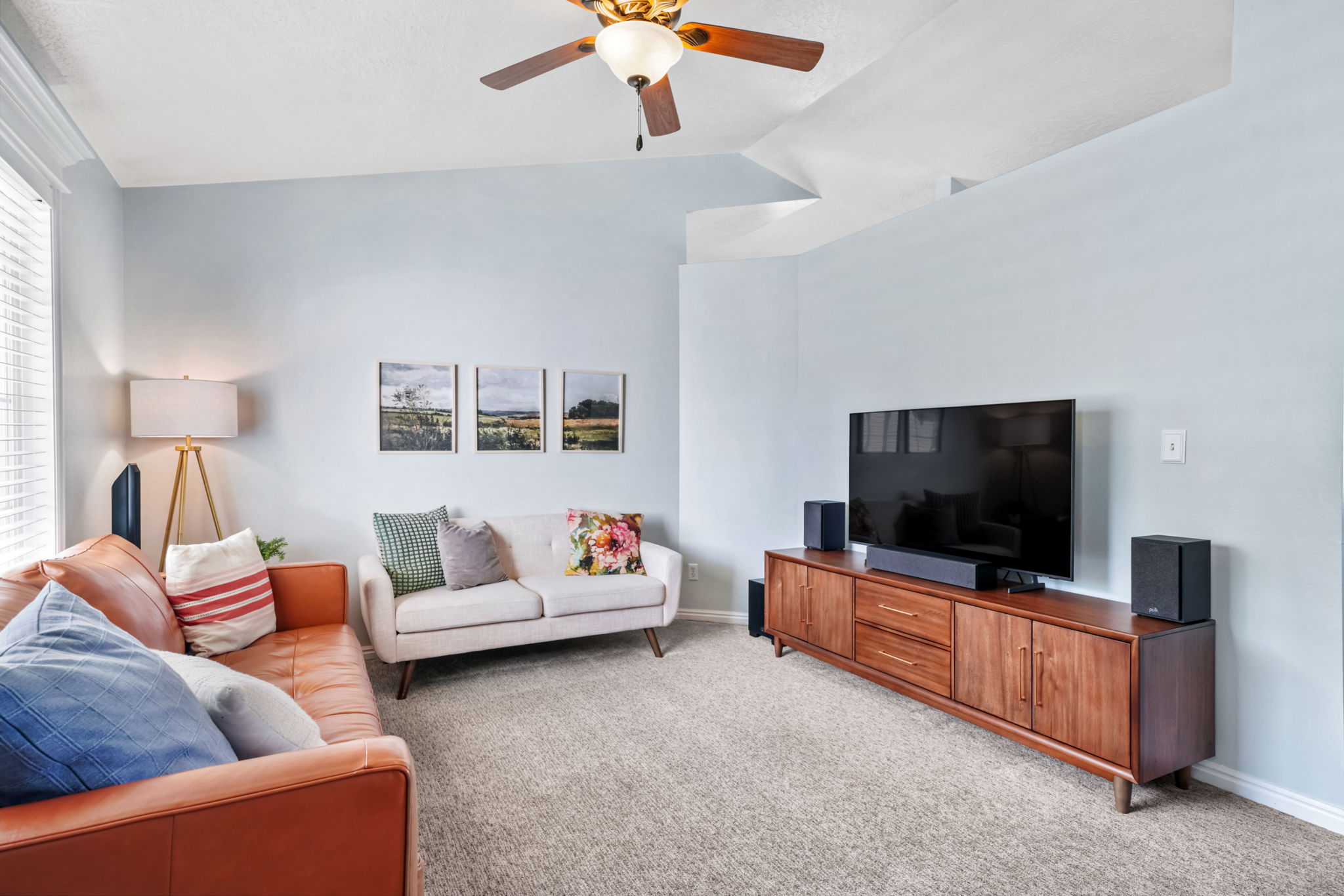 Lehi, Utah, 84043, United States, 4 Bedrooms Bedrooms, ,3 BathroomsBathrooms,Residential,For Sale,1973870