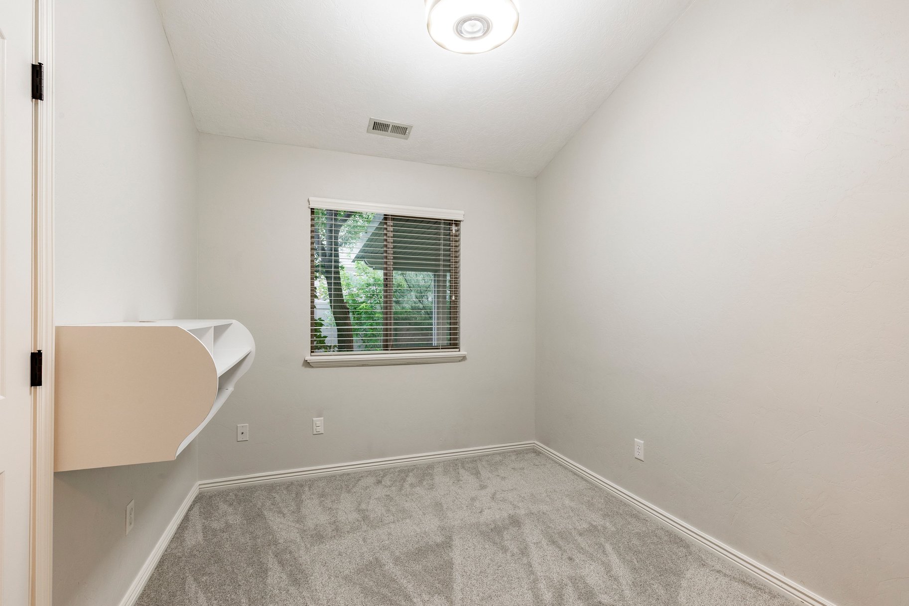  Exceptional Single-Level Living in One of Sandy