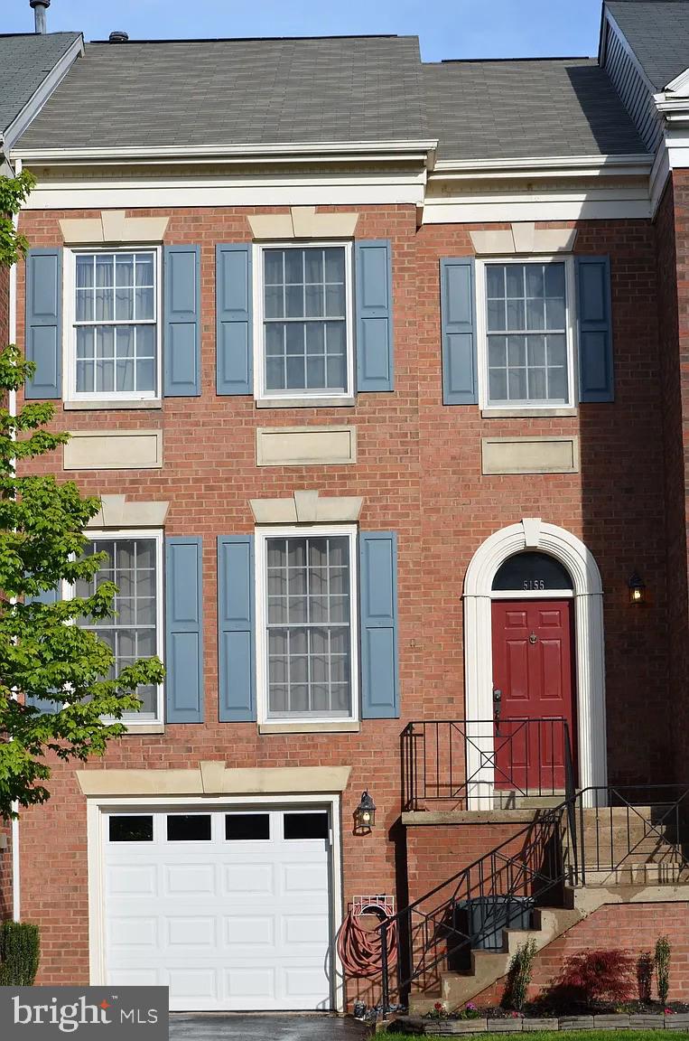 Centreville, Virginia, 20120, United States, 4 Bedrooms Bedrooms, ,3 BathroomsBathrooms,Residential,For Sale,1920404