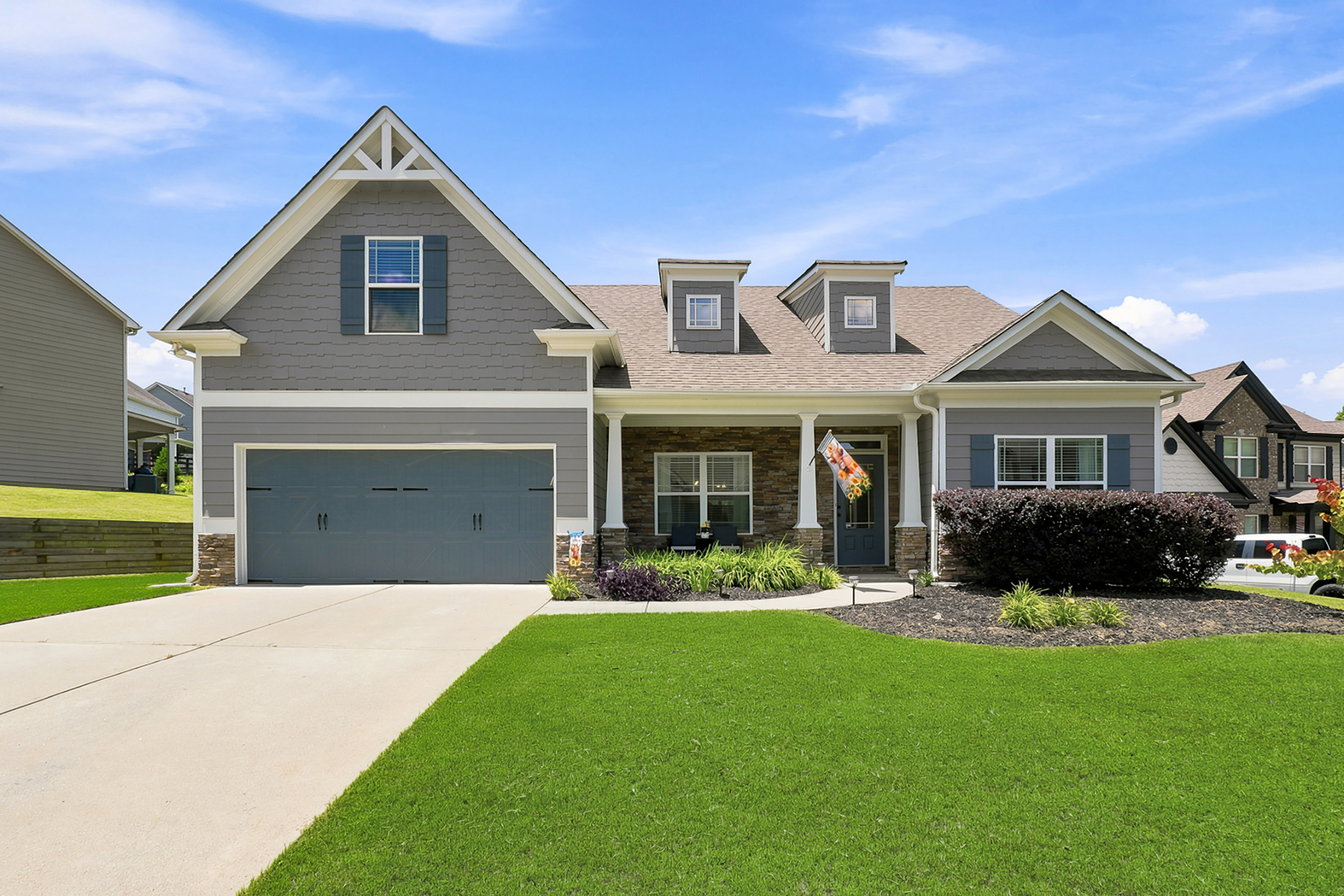  Thoughtfully Designed Craftsman Style Home in Seven Hills - 物件實景