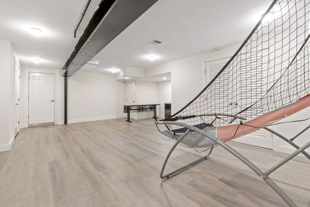 Sandwich, Massachusetts, 02563, United States, 4 Bedrooms Bedrooms, ,4 BathroomsBathrooms,Residential,For Sale,1981432