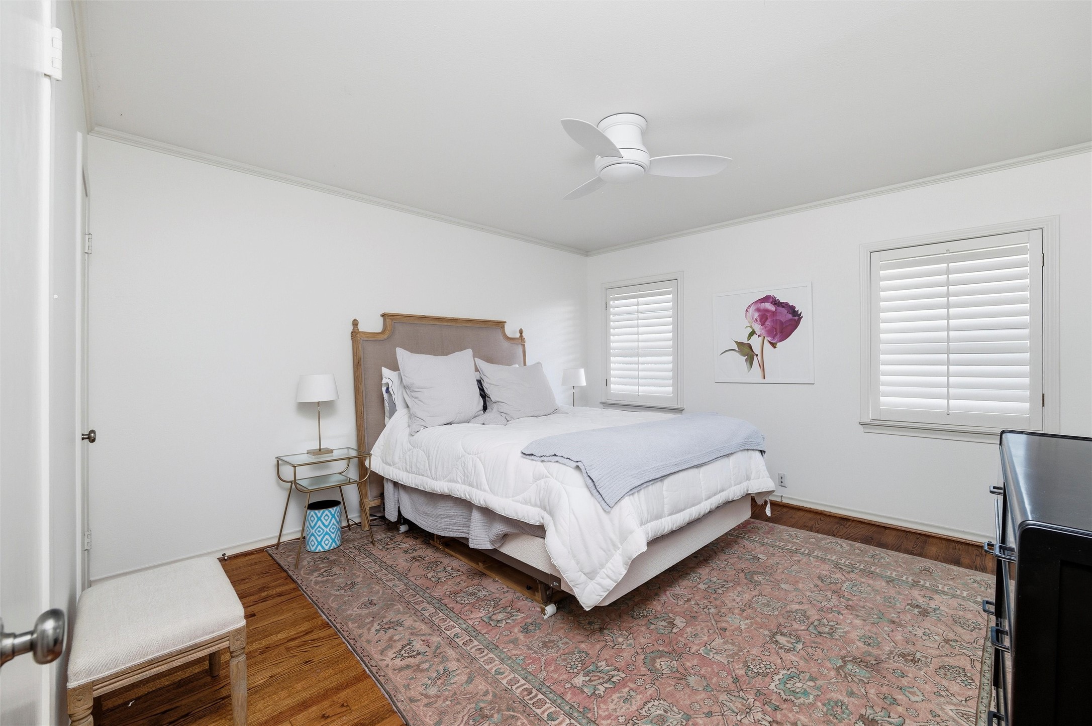 Dallas, Texas, 75214, United States, 3 Bedrooms Bedrooms, ,2 BathroomsBathrooms,Residential,For Sale,1989303