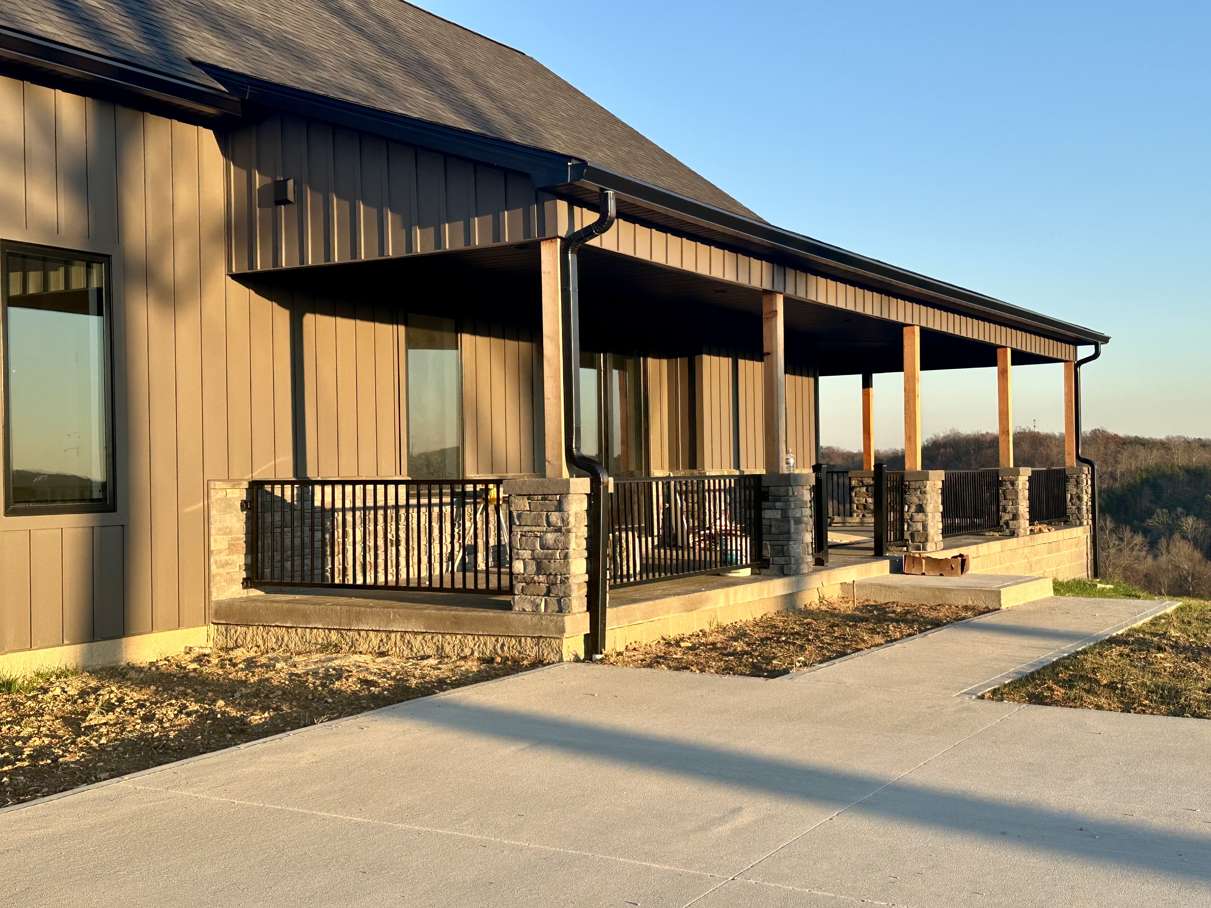 London, Kentucky, 40741, United States, 4 Bedrooms Bedrooms, ,3 BathroomsBathrooms,Residential,For Sale,1982897