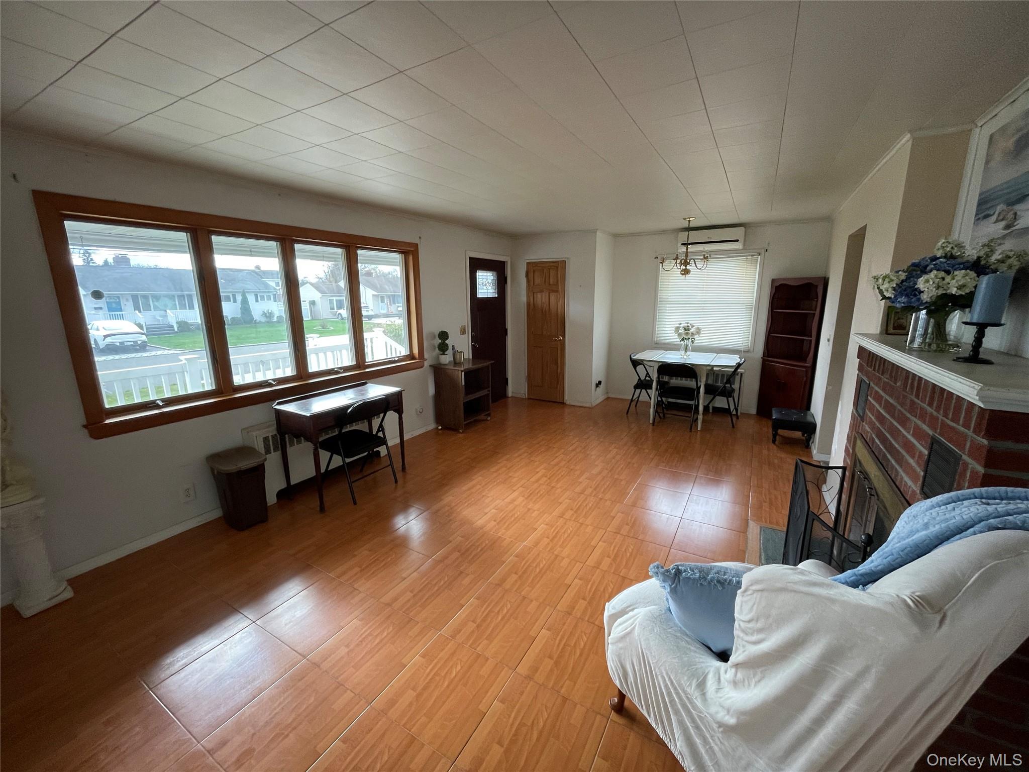 North Babylon, New York, 11703, United States, 3 Bedrooms Bedrooms, ,1 BathroomBathrooms,Residential,For Sale,1990233