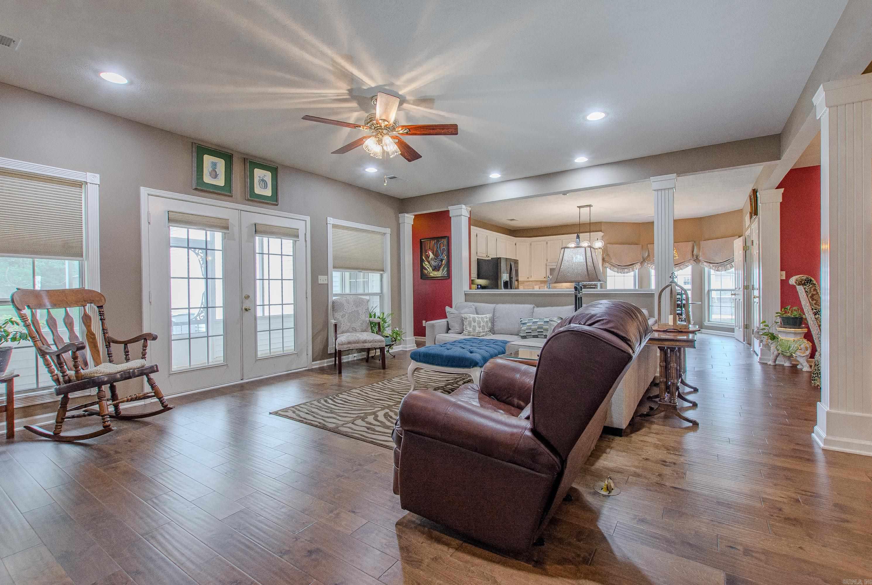 Benton, Arkansas, 72019, United States, 4 Bedrooms Bedrooms, ,4 BathroomsBathrooms,Residential,For Sale,1932840