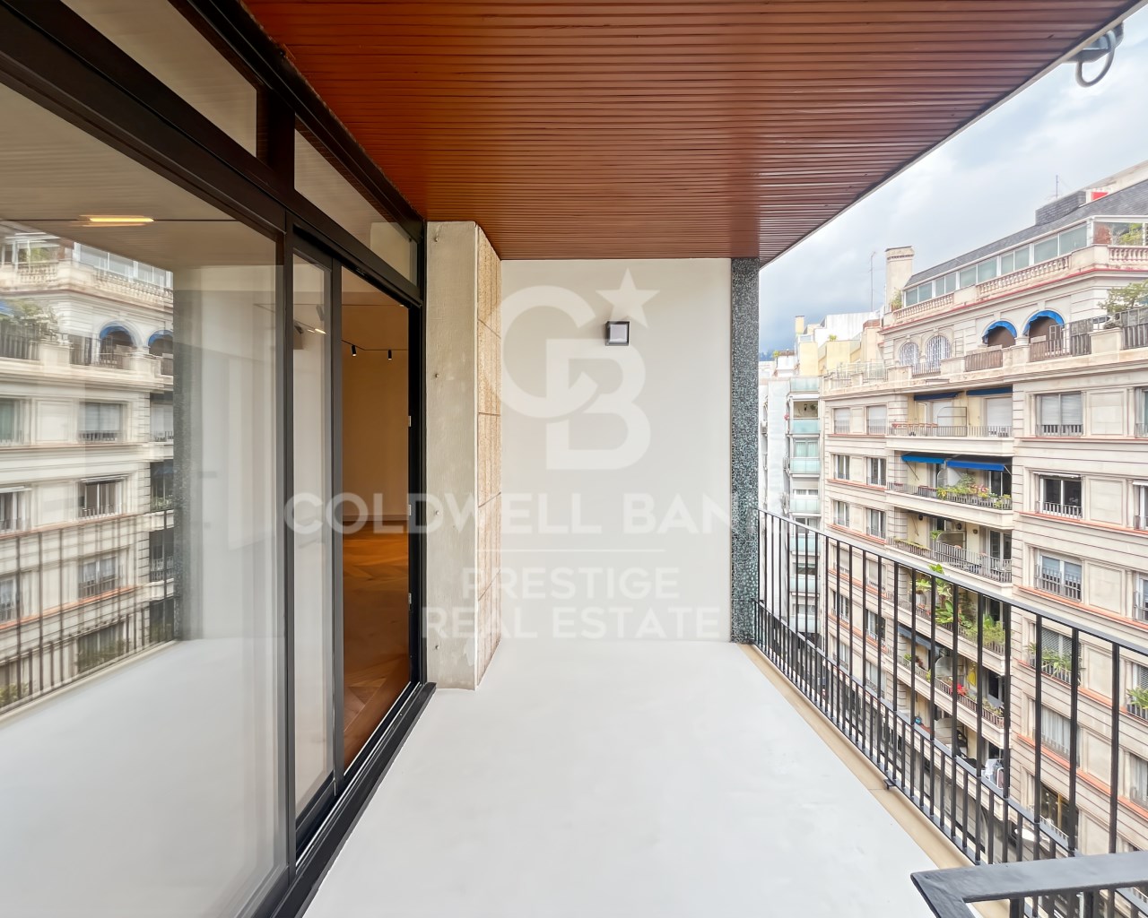 Barcelona, Catalonia, ES, 4 Bedrooms Bedrooms, ,3 BathroomsBathrooms,Residential,For Sale,1805126