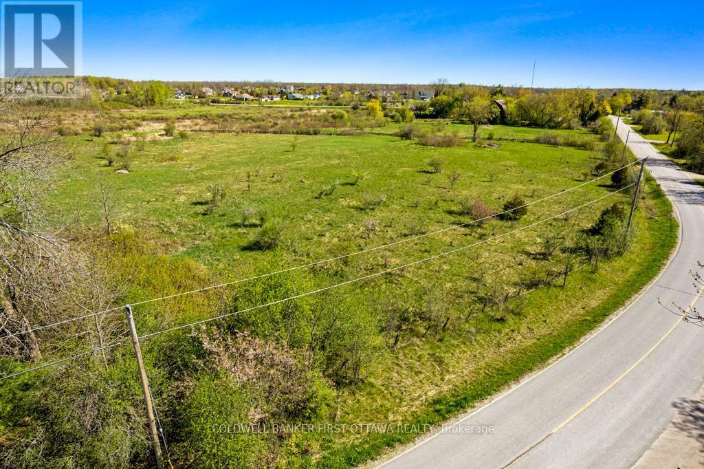 TAY VALLEY, Ontario, K7H 3C9, CA, ,Residential,For Sale,1867366