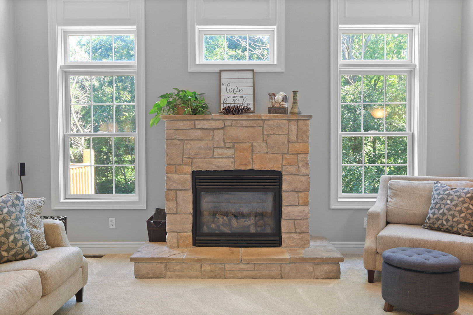 COLUMBIA, Missouri, 65203, United States, 5 Bedrooms Bedrooms, ,4 BathroomsBathrooms,Residential,For Sale,1983136