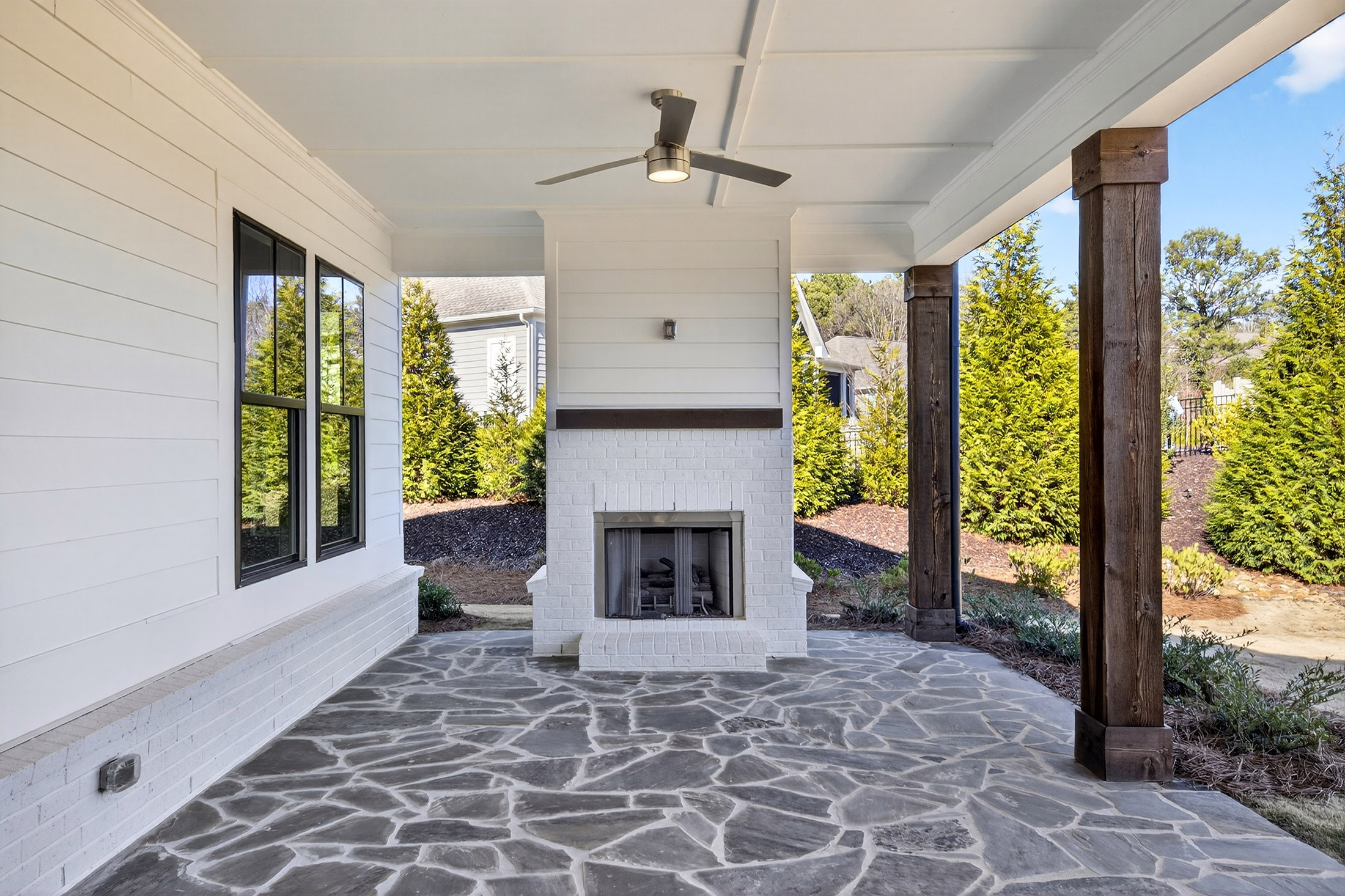  Stunning New Home by Green Park Homes in Sought-after Cuscowilla Community - 物件實景