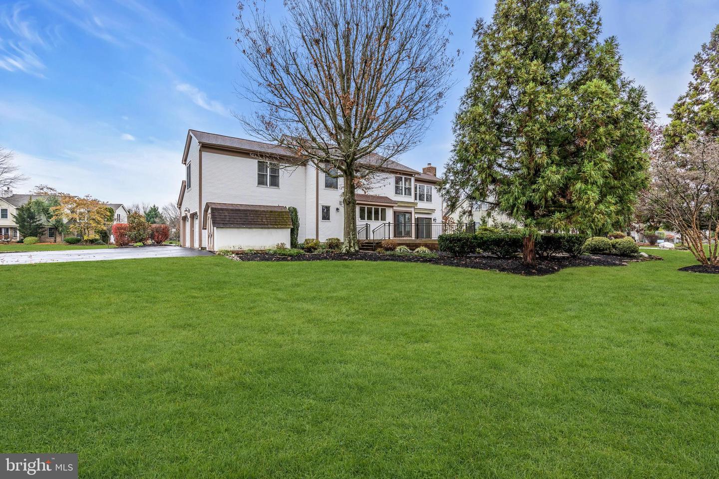 Princeton Junction, New Jersey, 08550, United States, 4 Bedrooms Bedrooms, ,4 BathroomsBathrooms,Residential,For Sale,2003201