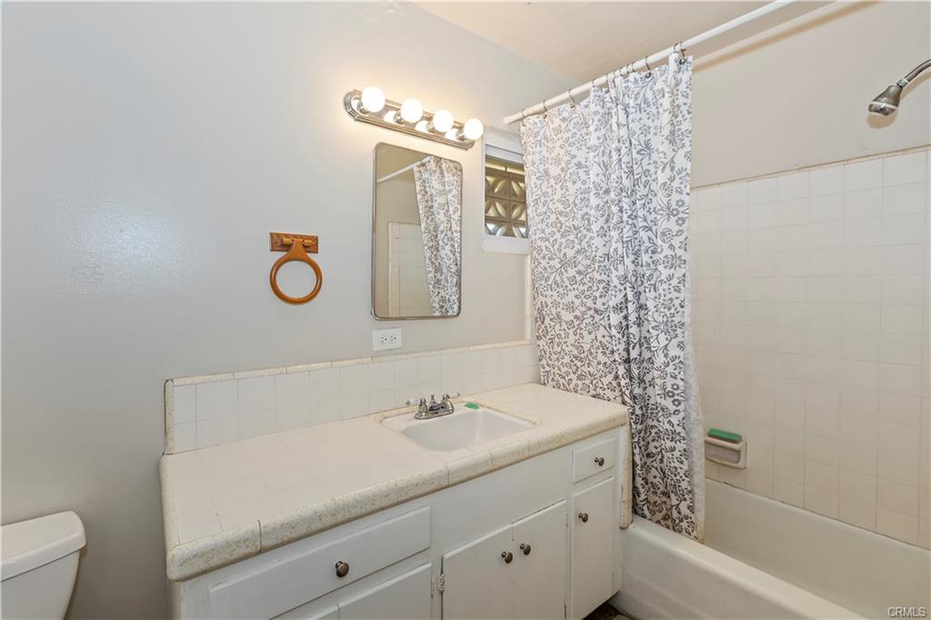 Rialto, California, 92377, United States, 3 Bedrooms Bedrooms, ,2 BathroomsBathrooms,Residential,For Sale,1978285