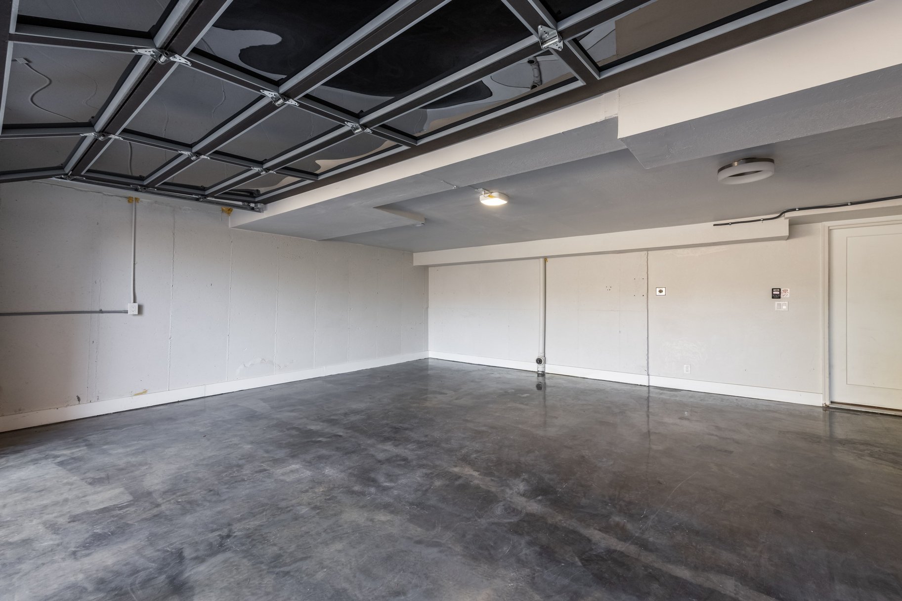  Stunning East Capitol Renovation - 物件實景