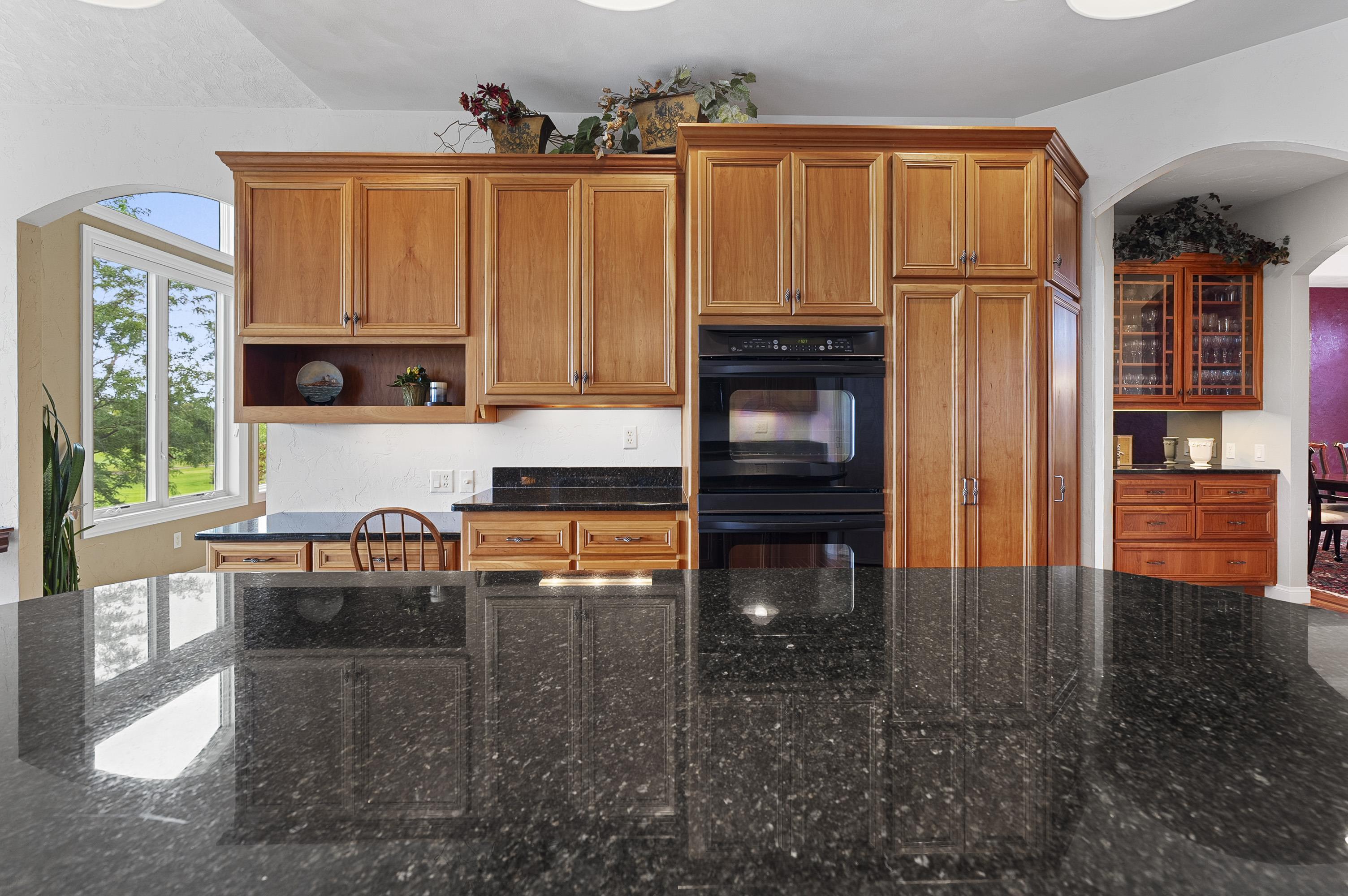NEENAH, Wisconsin, 54956, United States, 3 Bedrooms Bedrooms, ,3 BathroomsBathrooms,Residential,For Sale,1927222