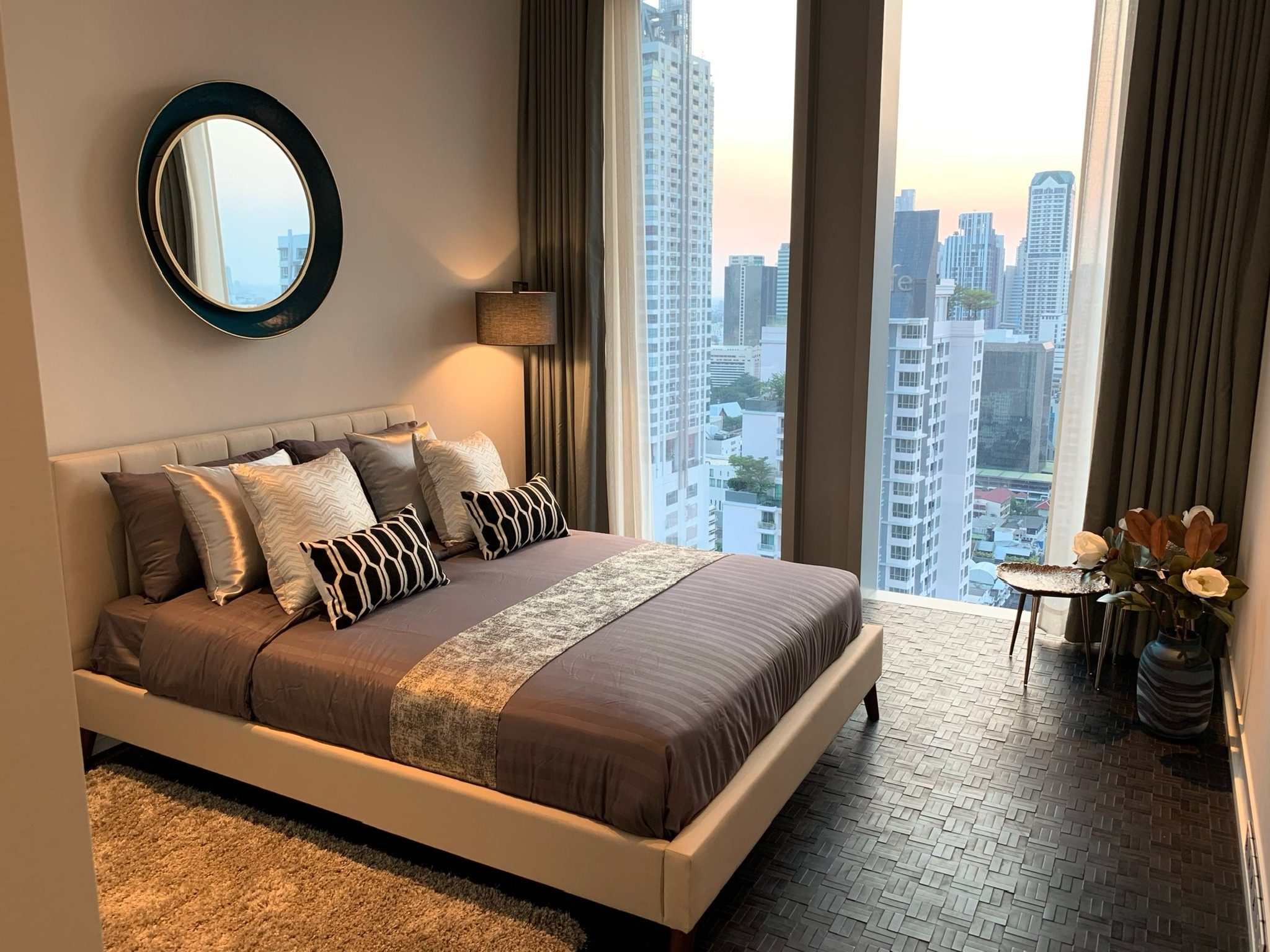 The Ritz Carlton Residence 