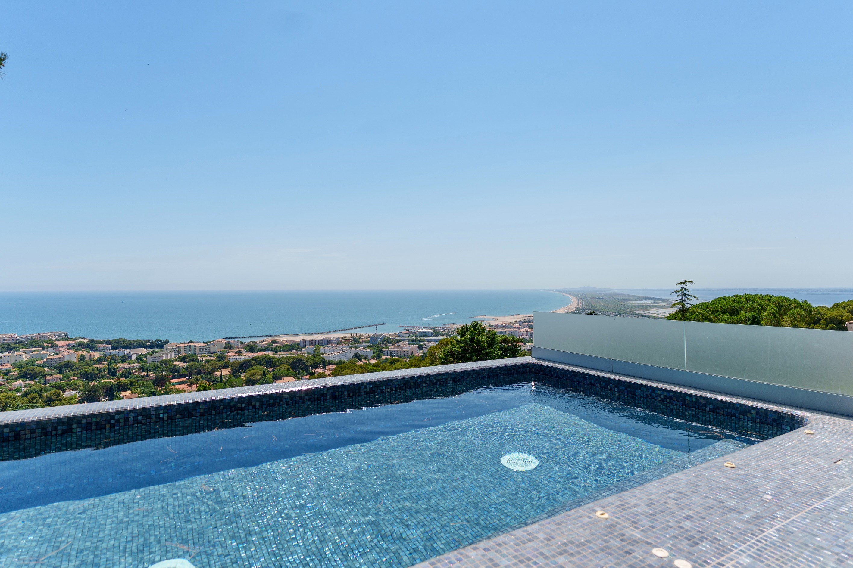  Spectacular views, exceptional proportions, all the hallmarks of a truly except… - 物件實景