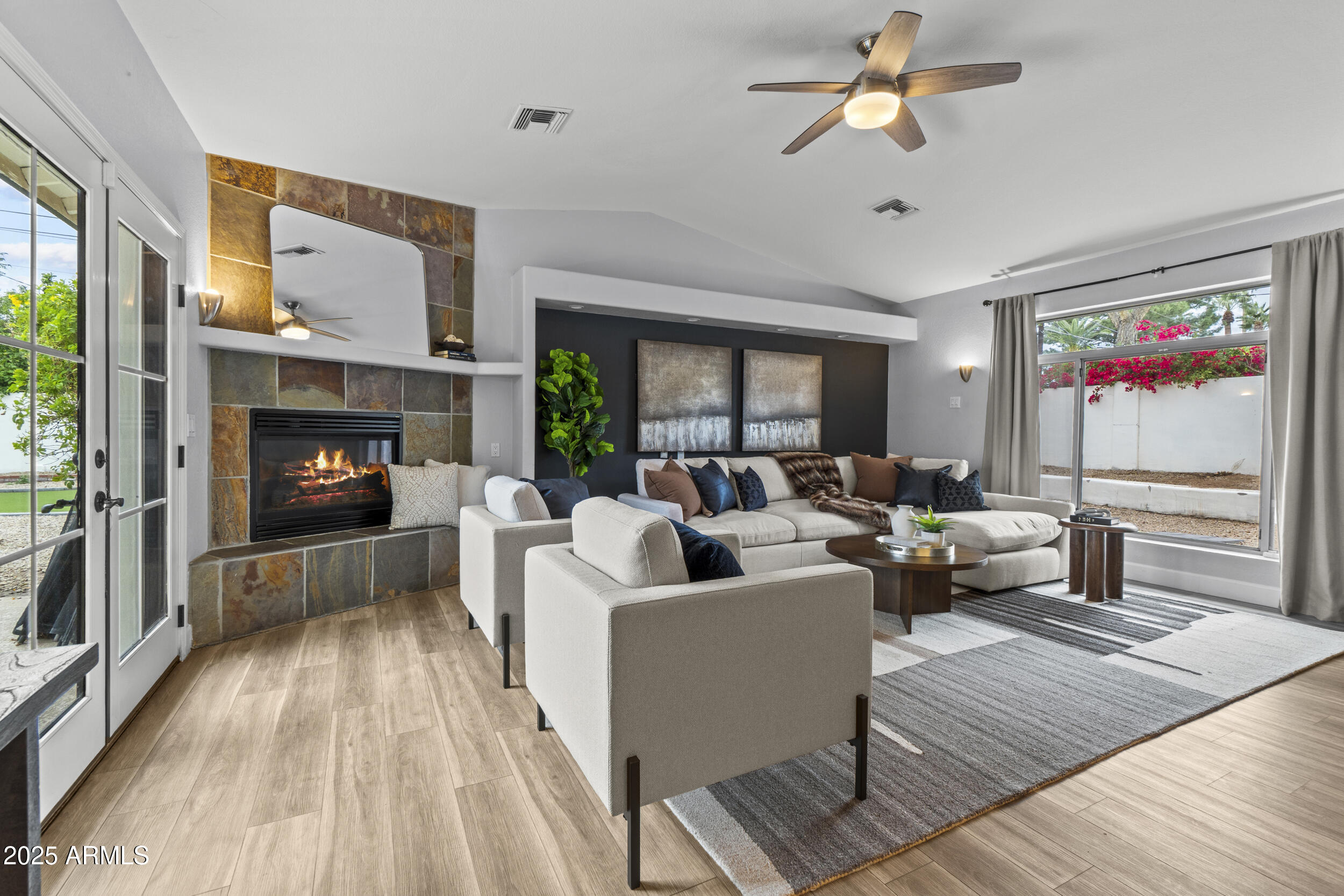 Phoenix, Arizona, 85018, United States, 6 Bedrooms Bedrooms, ,4 BathroomsBathrooms,Residential,For Sale,2002076