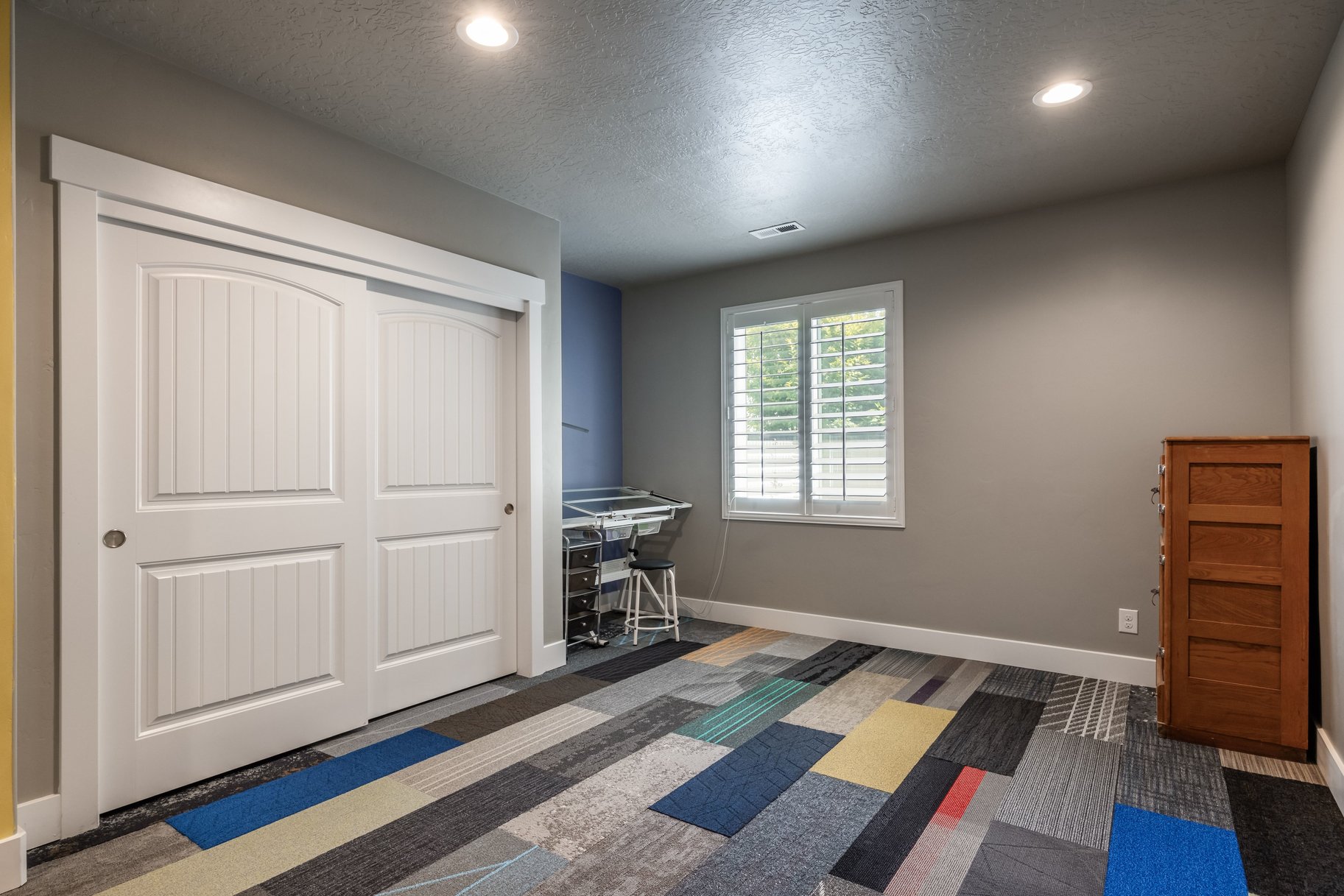 Move-In Ready in Daybreak — Steps from the Lake, Loaded with Custom Upgrades - 物件實景