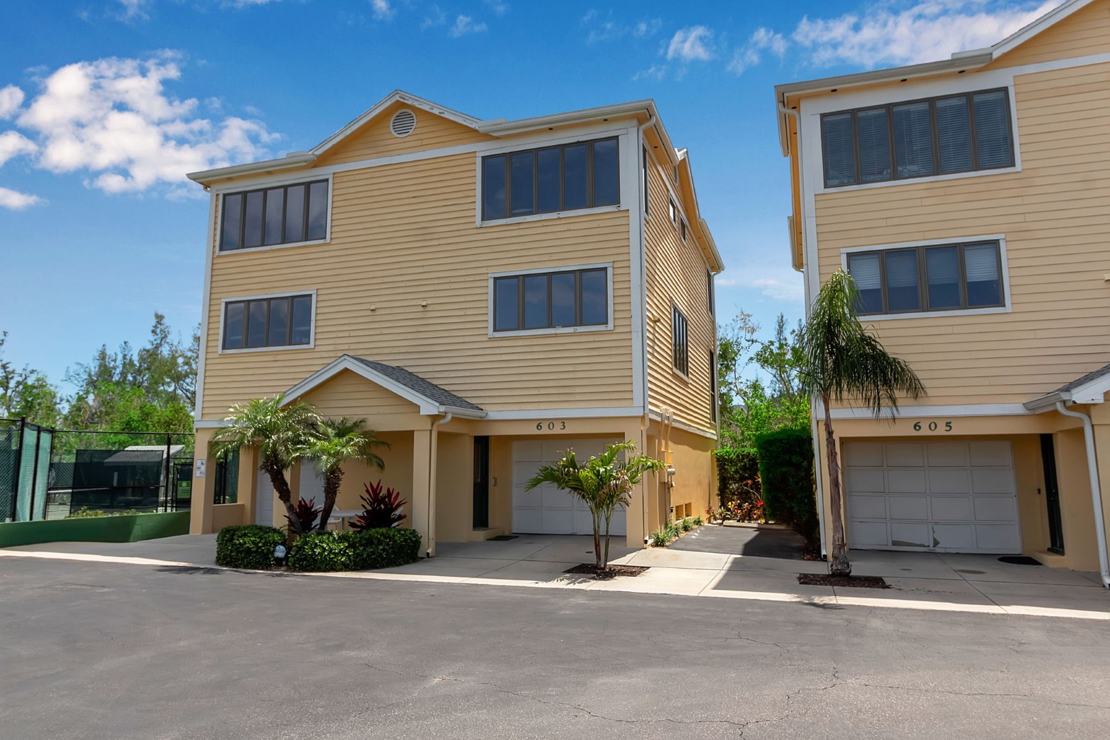 Longboat Key, Florida, 34228, United States, 2 Bedrooms Bedrooms, ,2 BathroomsBathrooms,Residential,For Sale,1841506