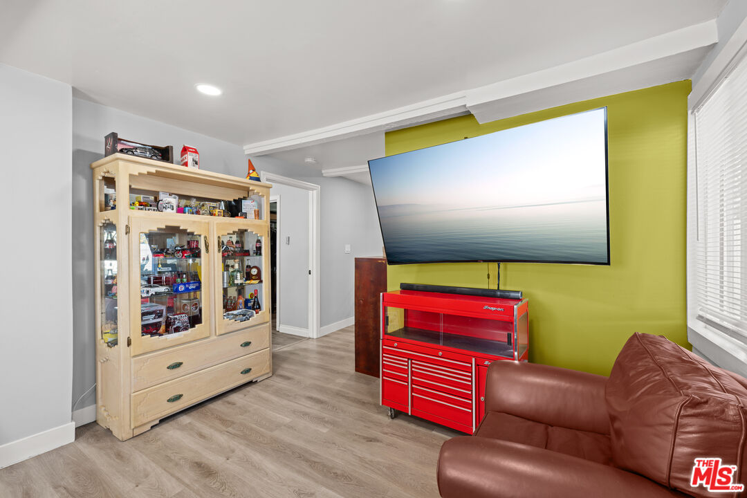 Los Angeles, California, 90042, United States, 3 Bedrooms Bedrooms, ,Residential,For Sale,2001820