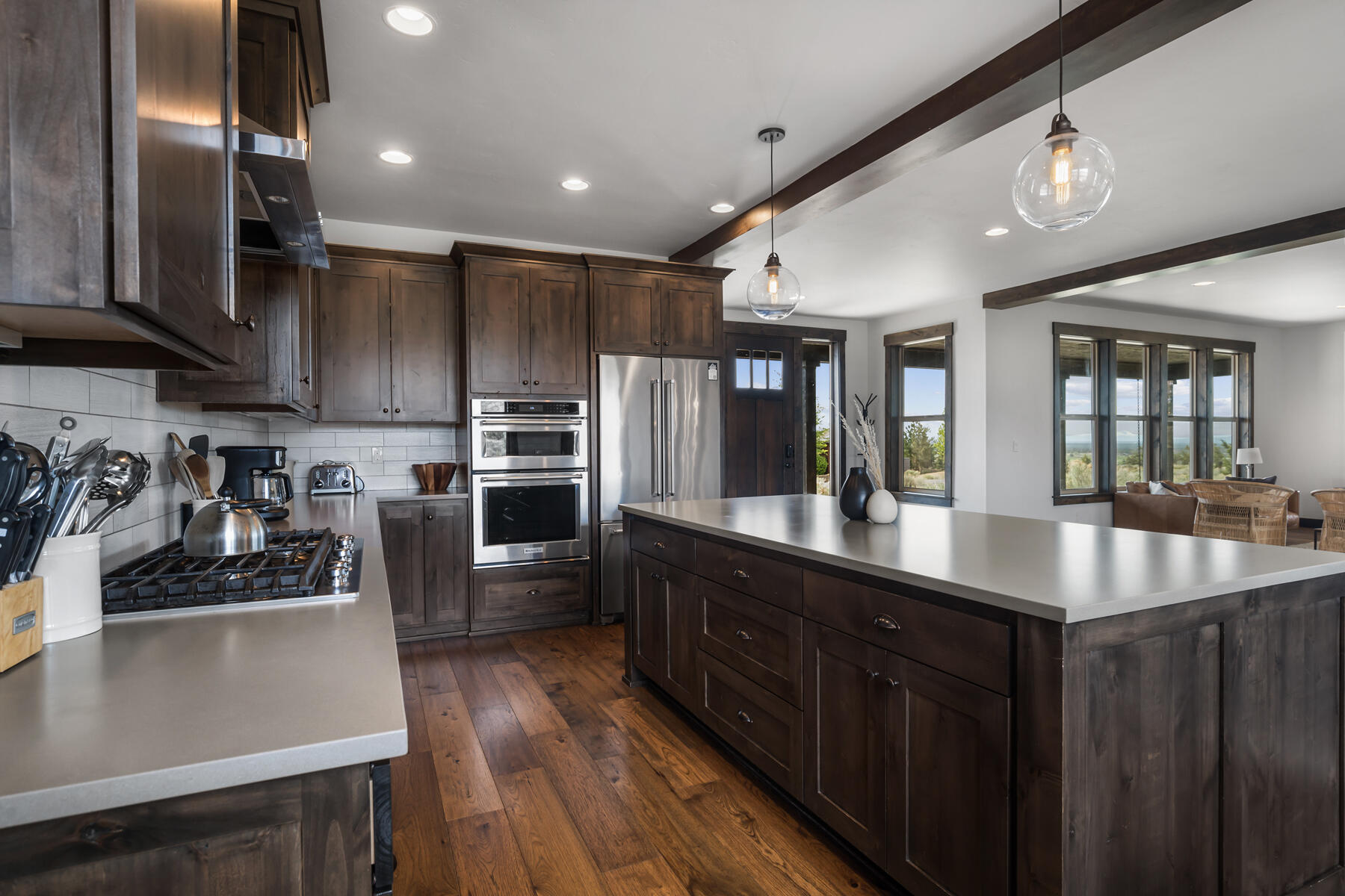 Powell Butte, Oregon, 97753, United States, 4 Bedrooms Bedrooms, ,3 BathroomsBathrooms,Residential,For Sale,1827363