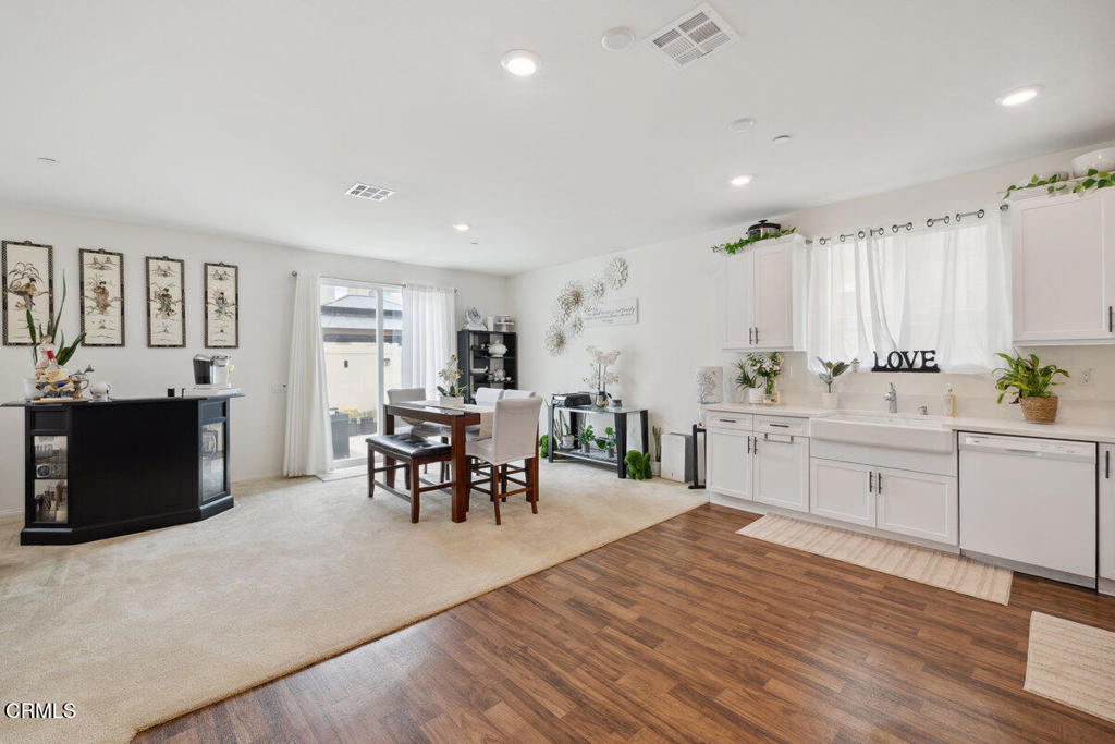 Santa Paula, California, 93060, United States, 3 Bedrooms Bedrooms, ,3 BathroomsBathrooms,Residential,For Sale,1938195