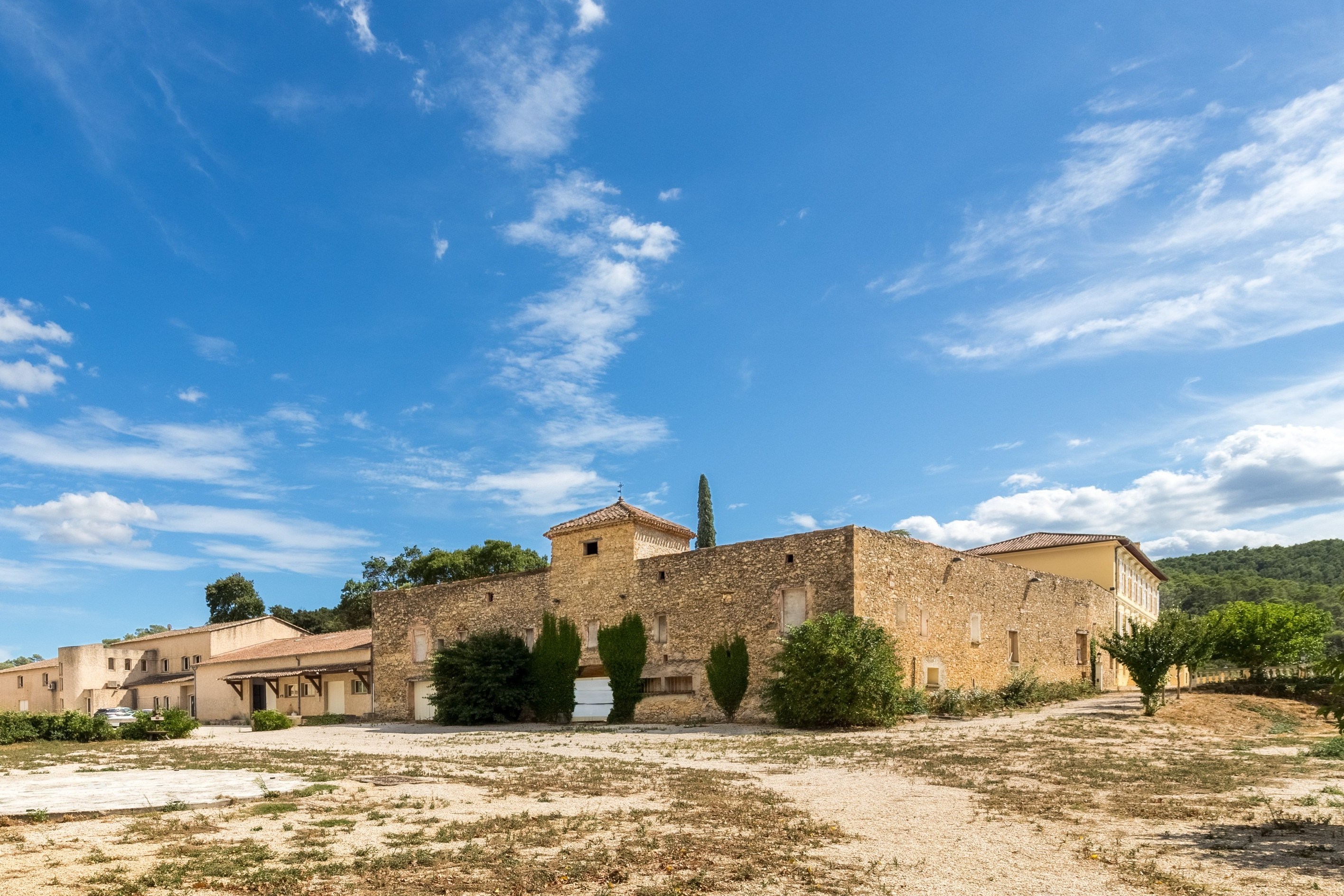  Rare Opportunity: 70-Hectare Wine Estate in Provence - 物件實景