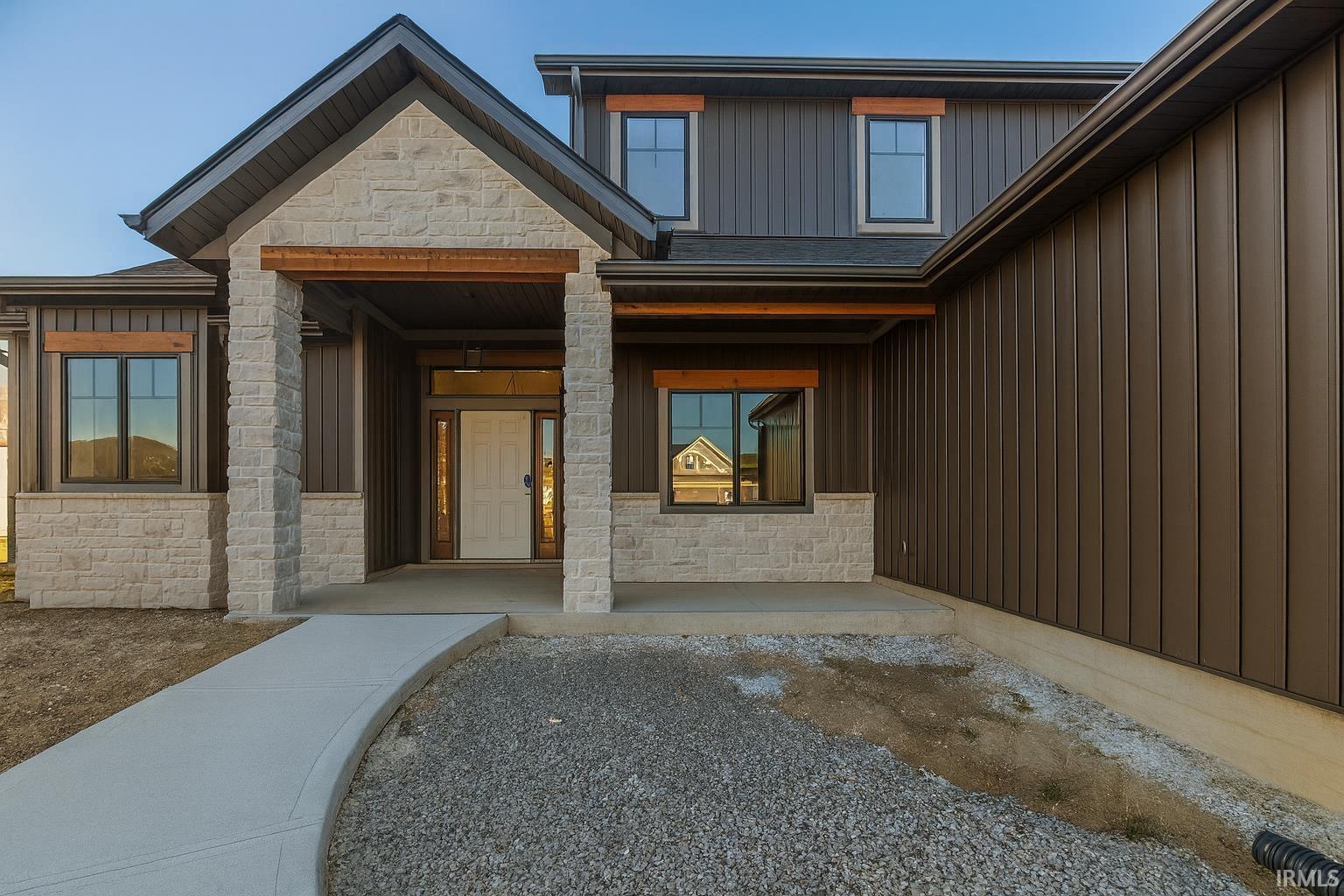 Fort Wayne, Indiana, 46845, United States, 3 Bedrooms Bedrooms, ,3 BathroomsBathrooms,Residential,For Sale,1977942