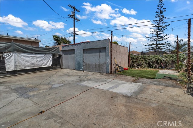 Los Angeles, California, 90061, United States, 3 Bedrooms Bedrooms, ,2 BathroomsBathrooms,Residential,For Sale,2048568