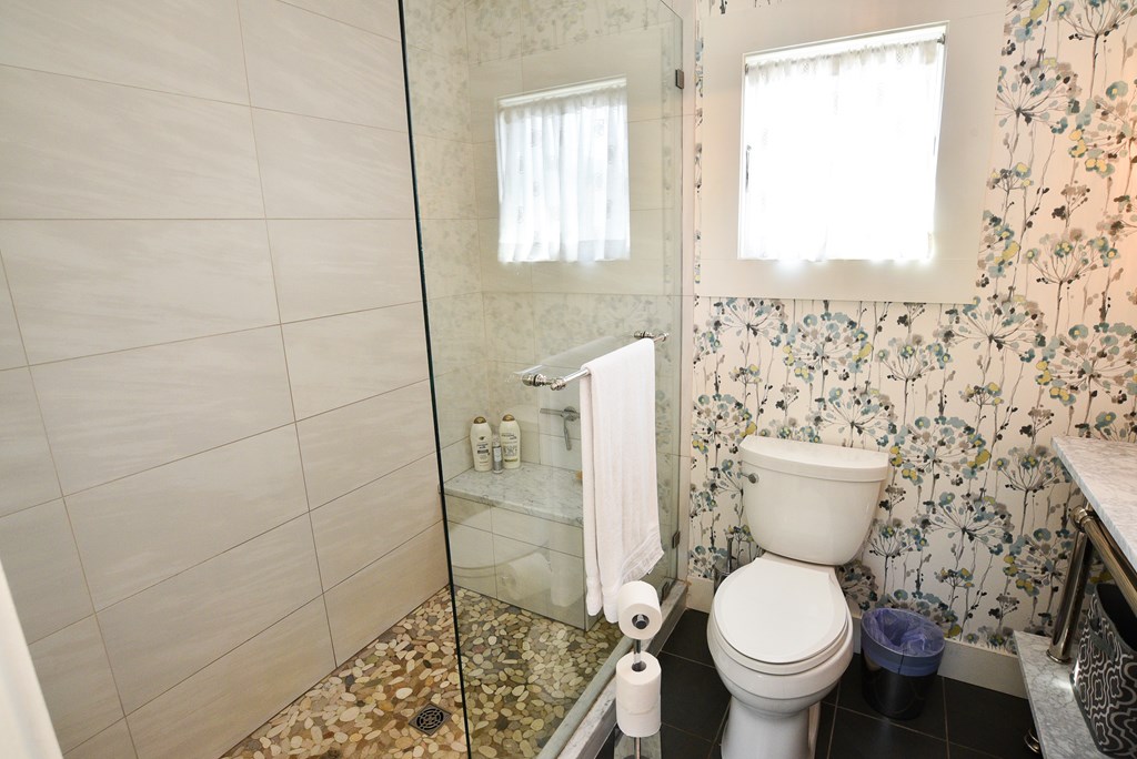 Cape Charles, Virginia, 23310, United States, 3 Bedrooms Bedrooms, ,4 BathroomsBathrooms,Residential,For Sale,1826996