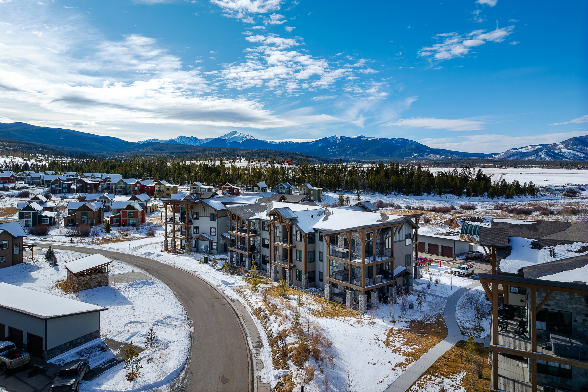  Fully Furnished Luxury Condo in Grand Park - 物件實景