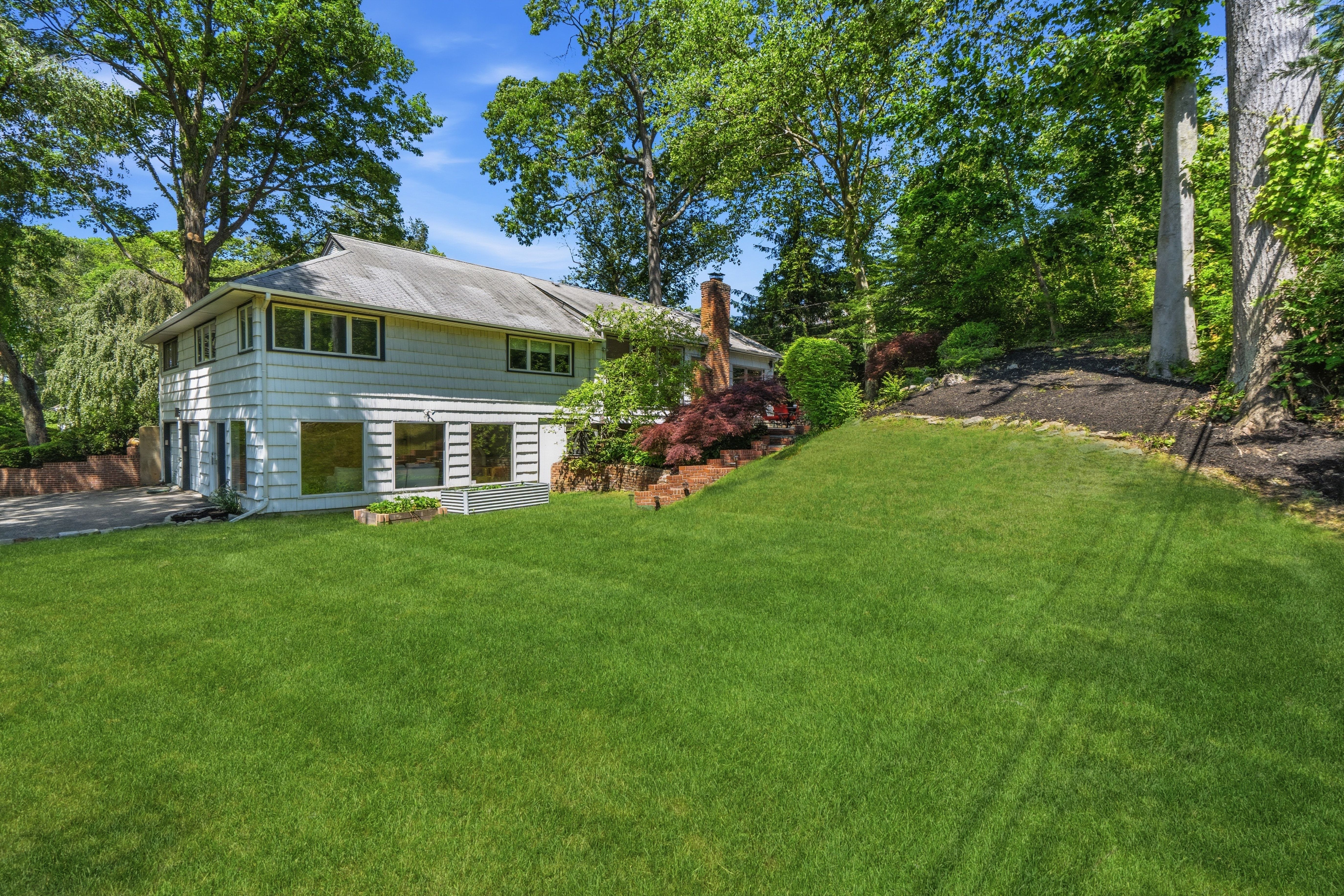  155 Birch Drive, East Hills, NY 11576 - 物件實景