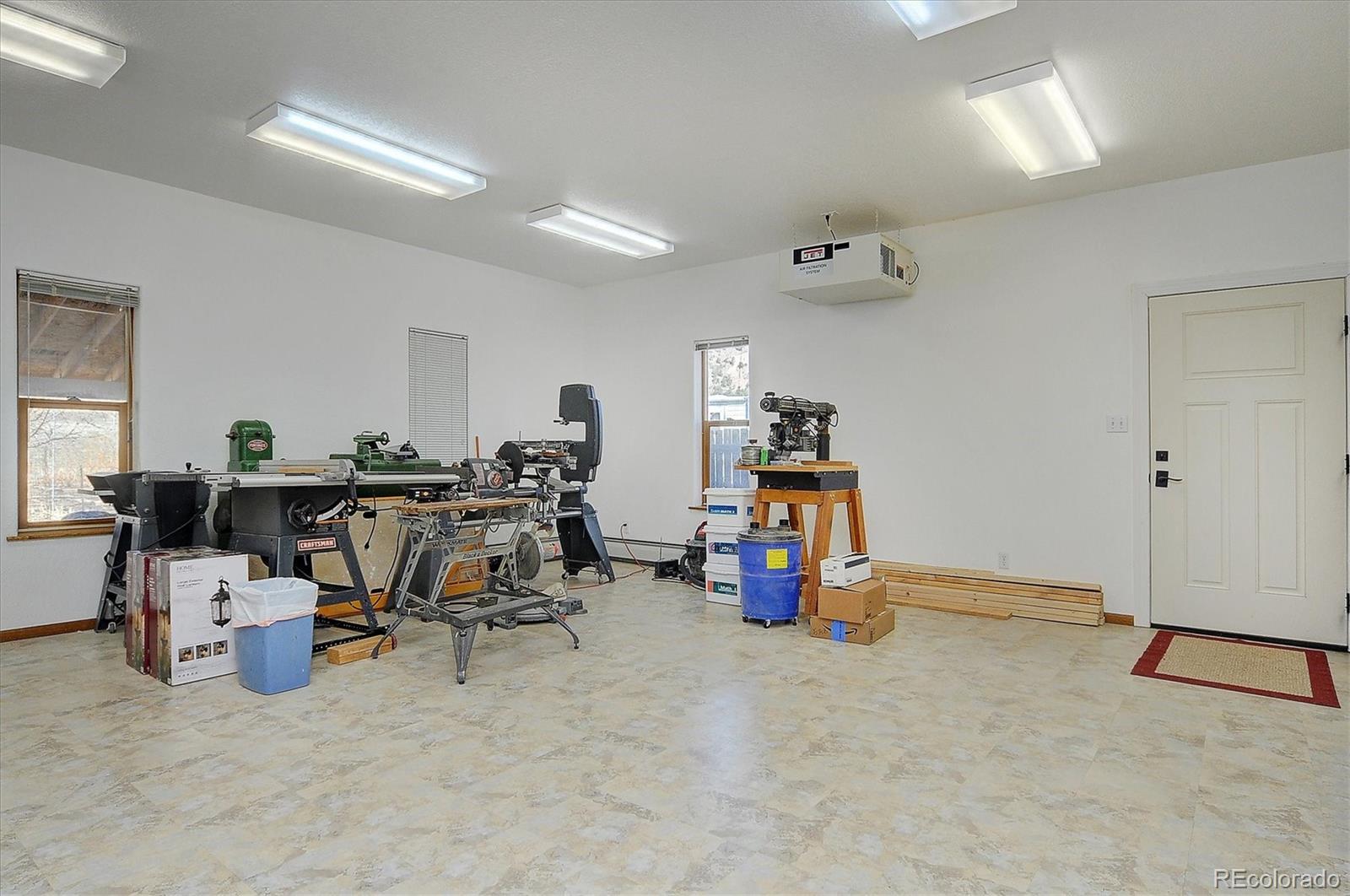 Howard, Colorado, 81233, United States, 4 Bedrooms Bedrooms, ,1 BathroomBathrooms,Residential,For Sale,1921674
