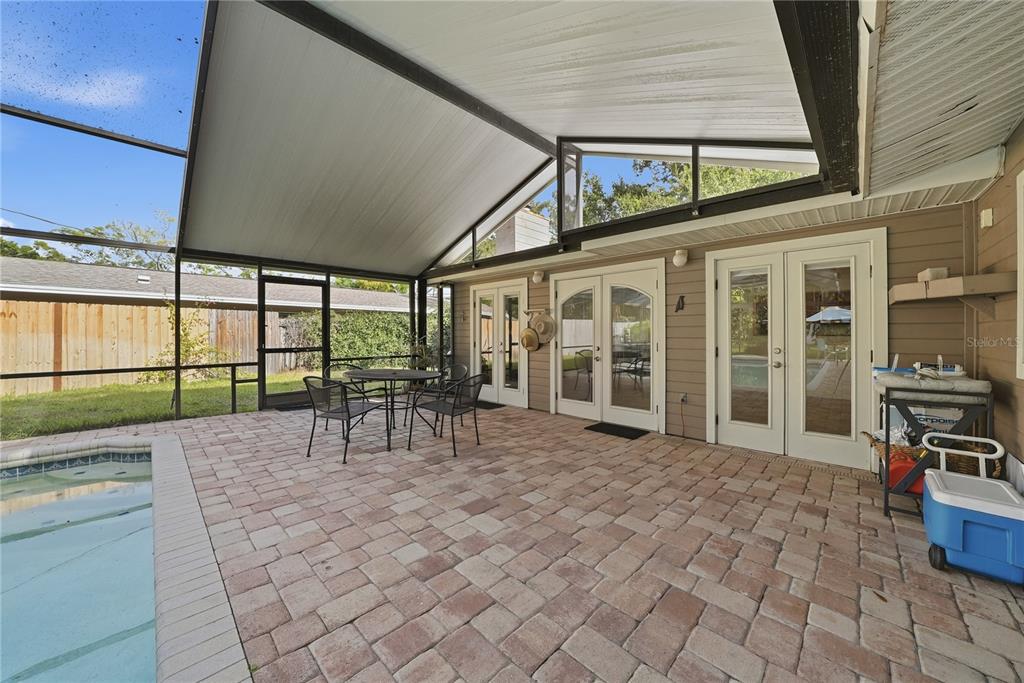 St Petersburg, Florida, 33703, United States, 4 Bedrooms Bedrooms, ,4 BathroomsBathrooms,Residential,For Sale,2002188